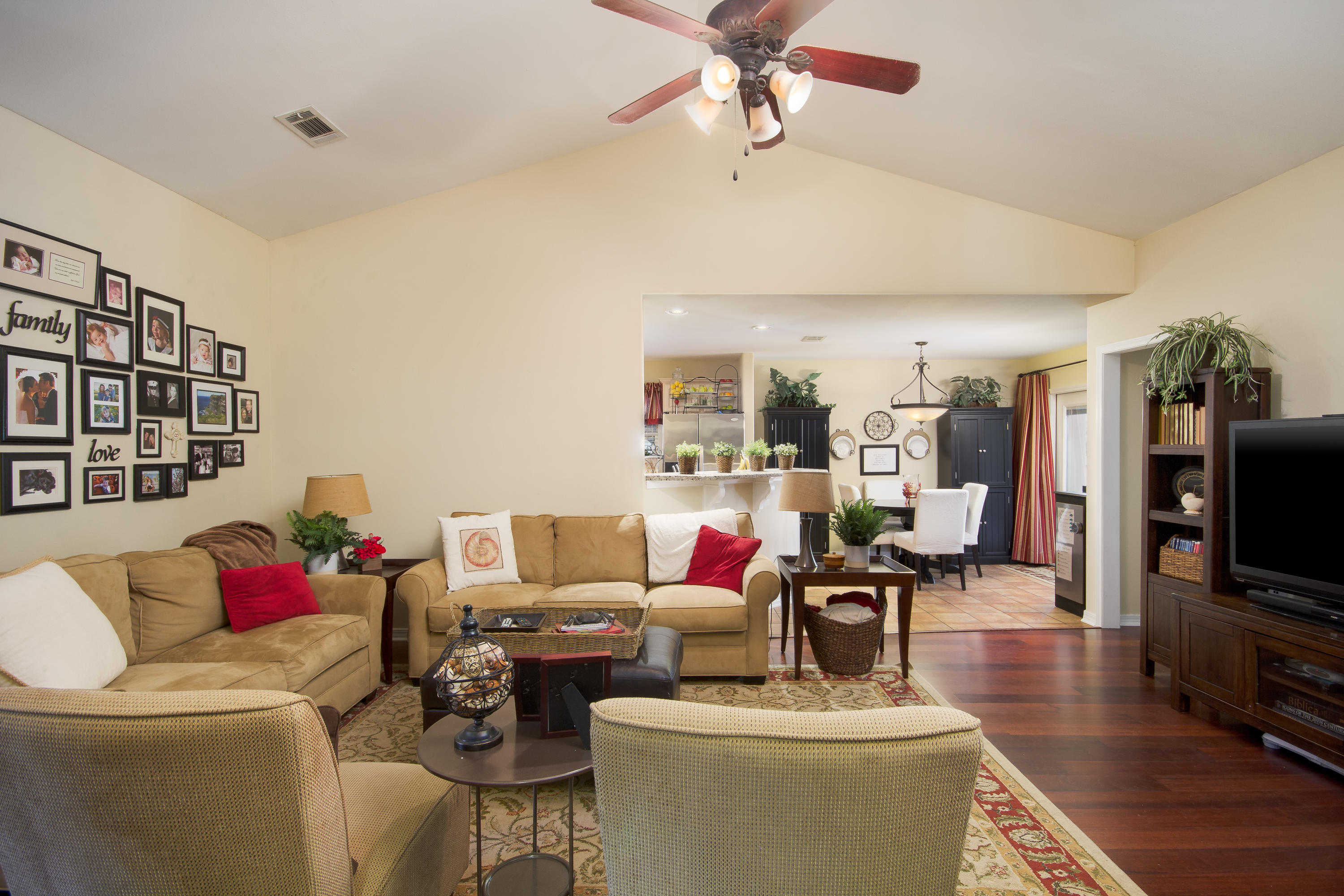 HOLLEY BY THE SEA - Residential