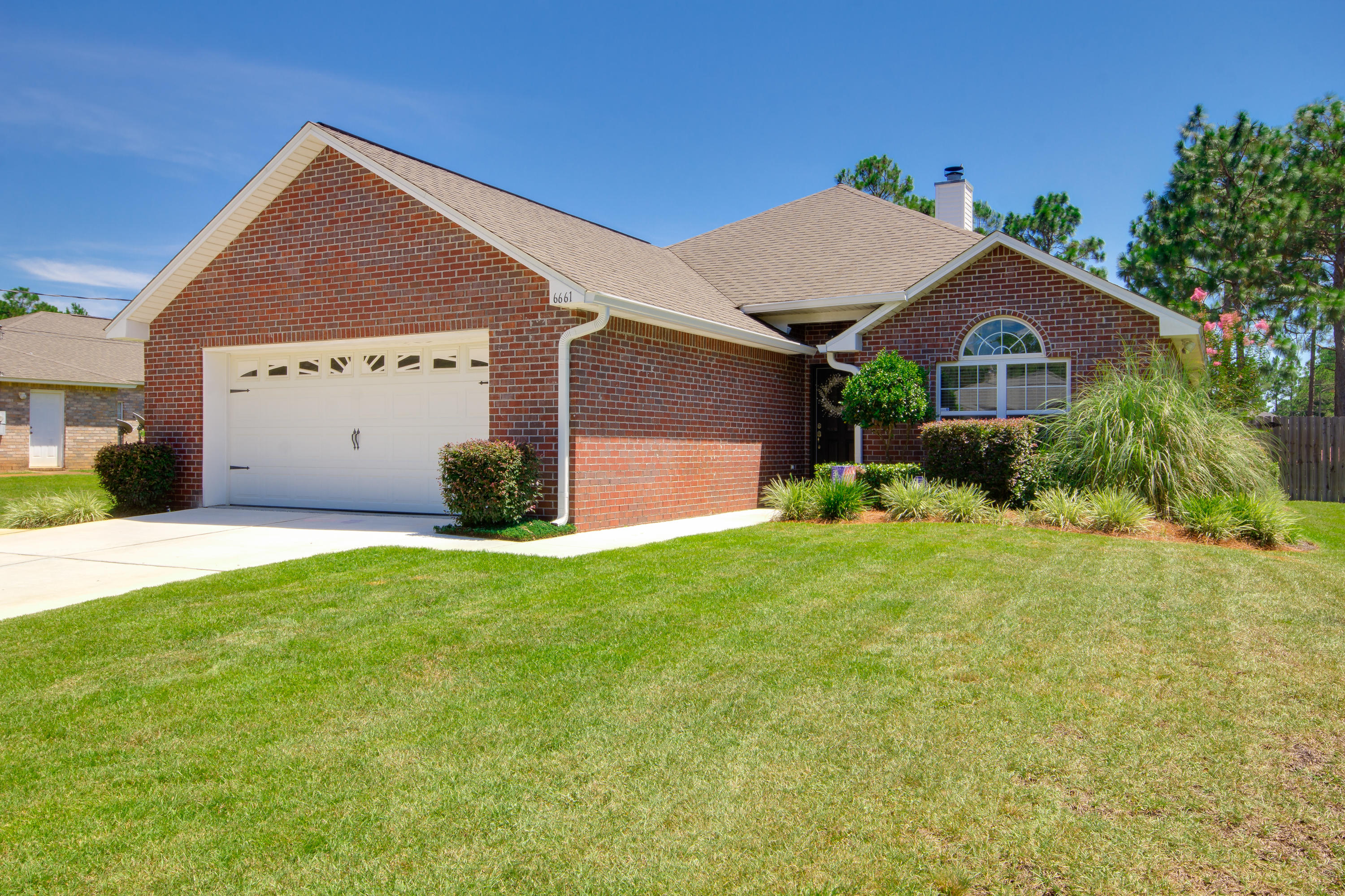 HOLLEY BY THE SEA - Residential