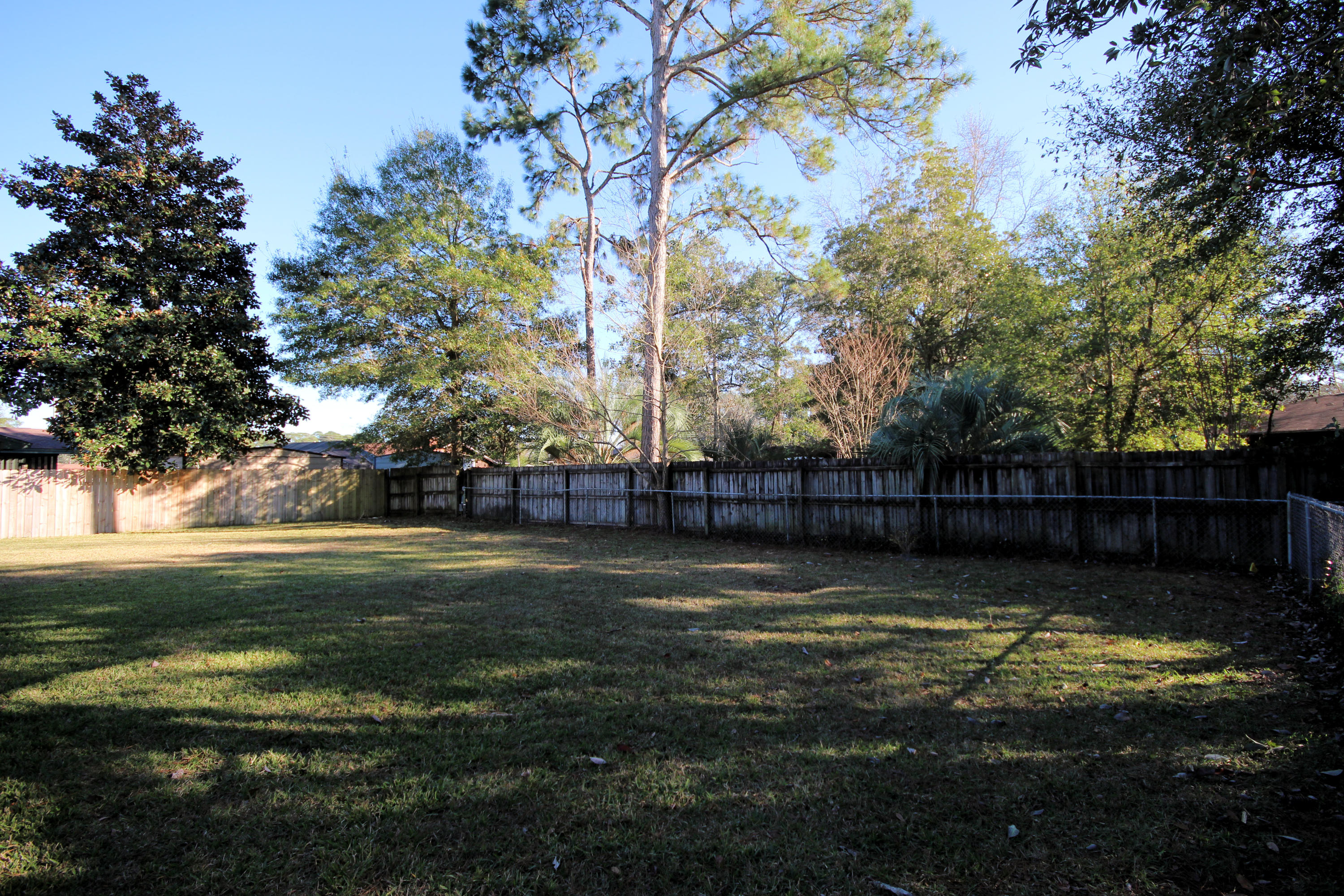 TANGLEWOOD 1ST ADDN - Residential