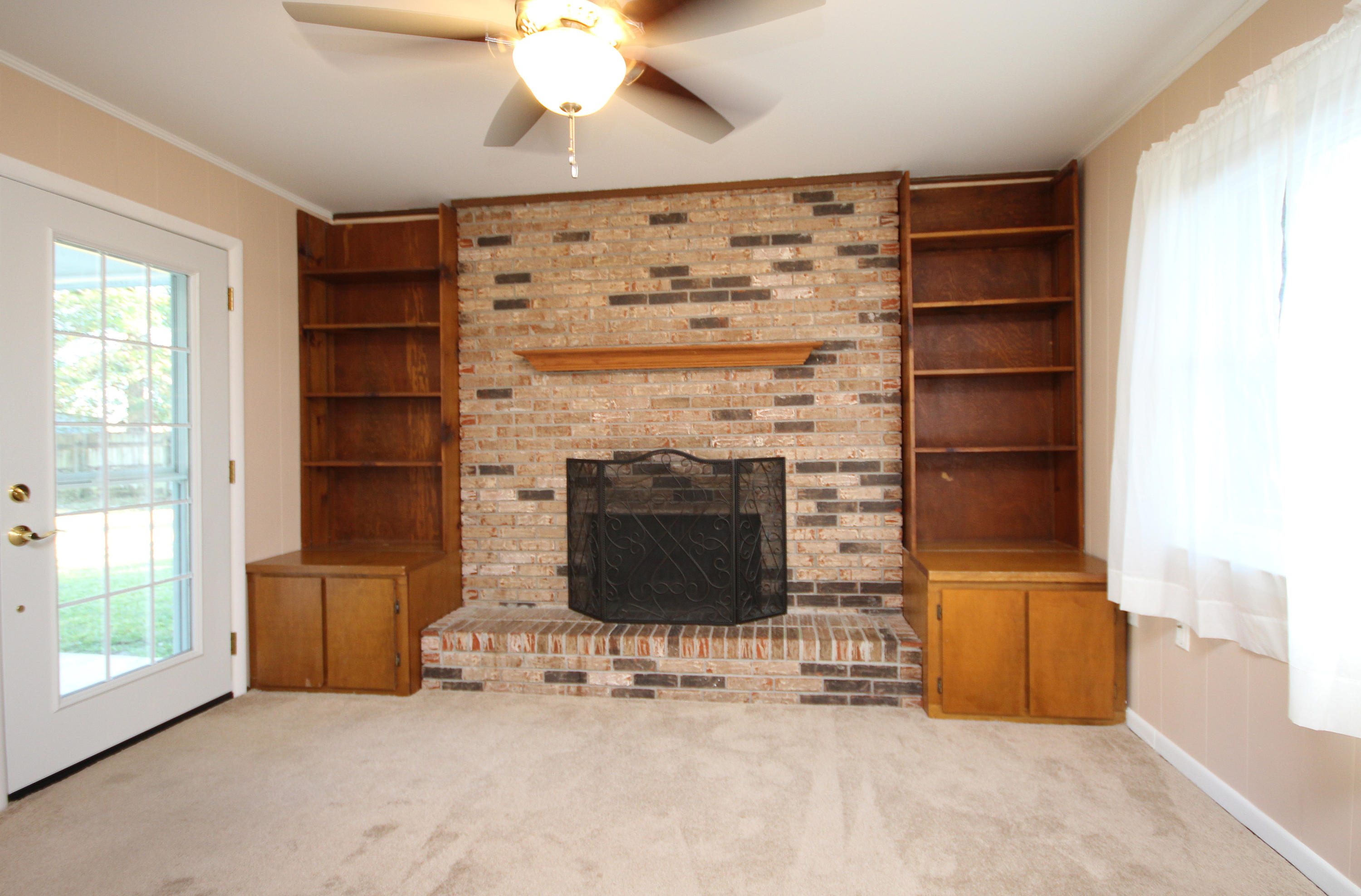 TANGLEWOOD 1ST ADDN - Residential