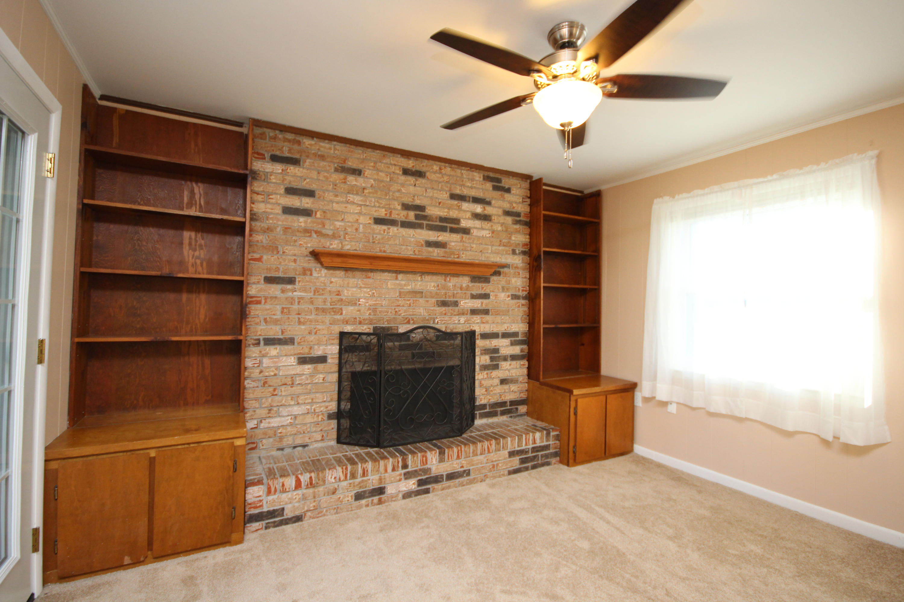 TANGLEWOOD 1ST ADDN - Residential