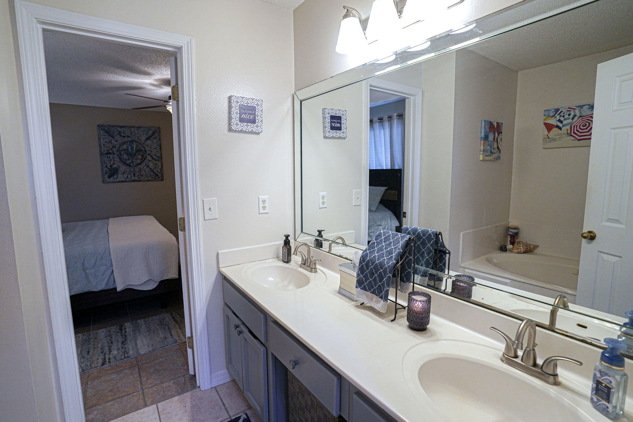 PARISH PINES LOT 3 BLK B - Residential