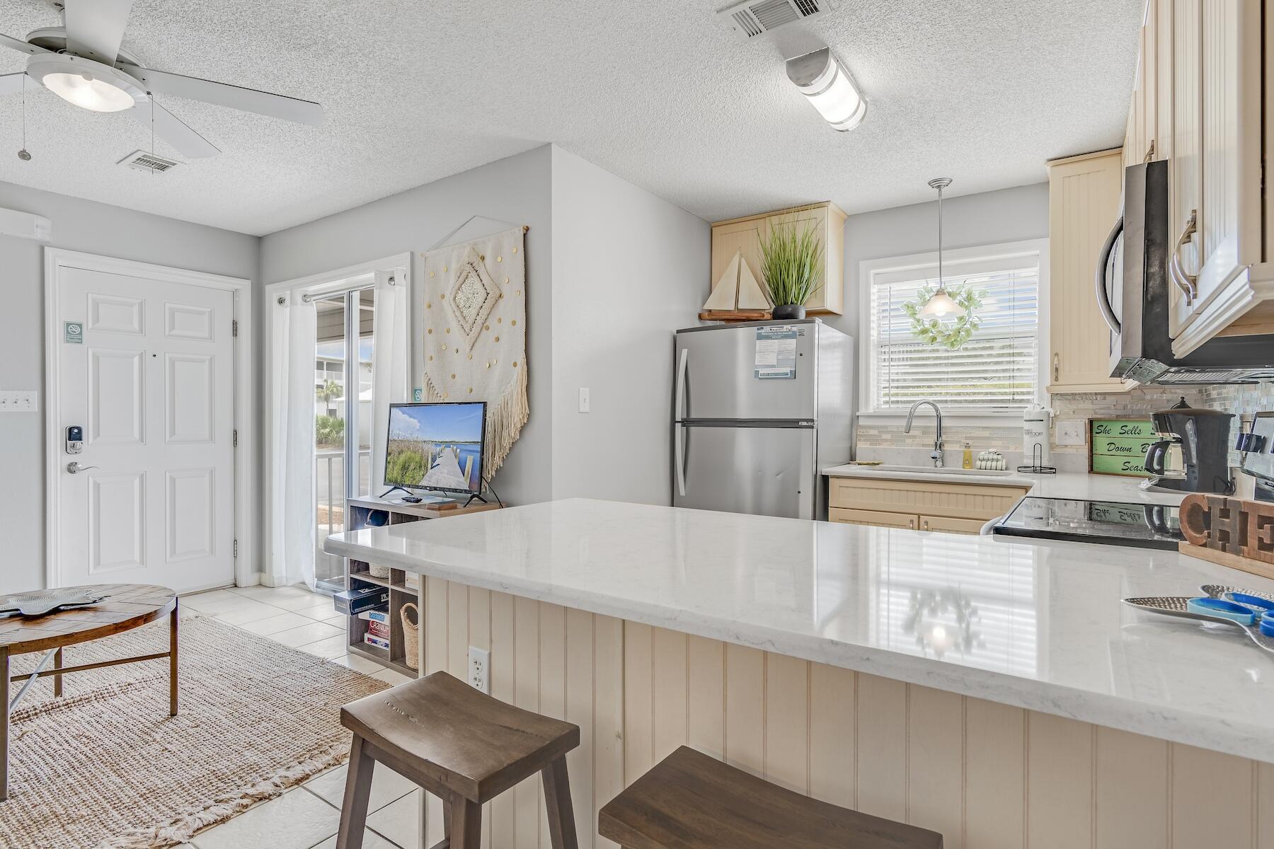 BEACHSIDE VILLAS CONDO - Residential