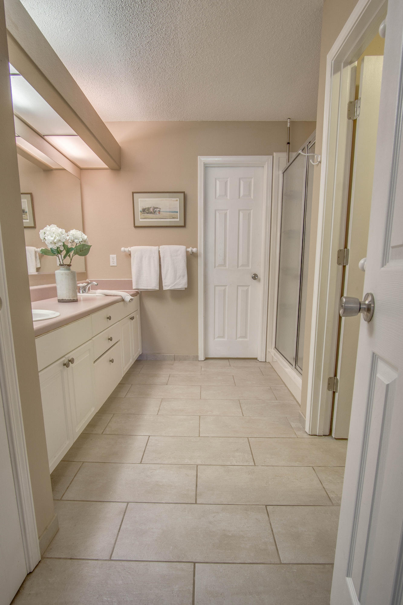 LEGEND COVE - Residential