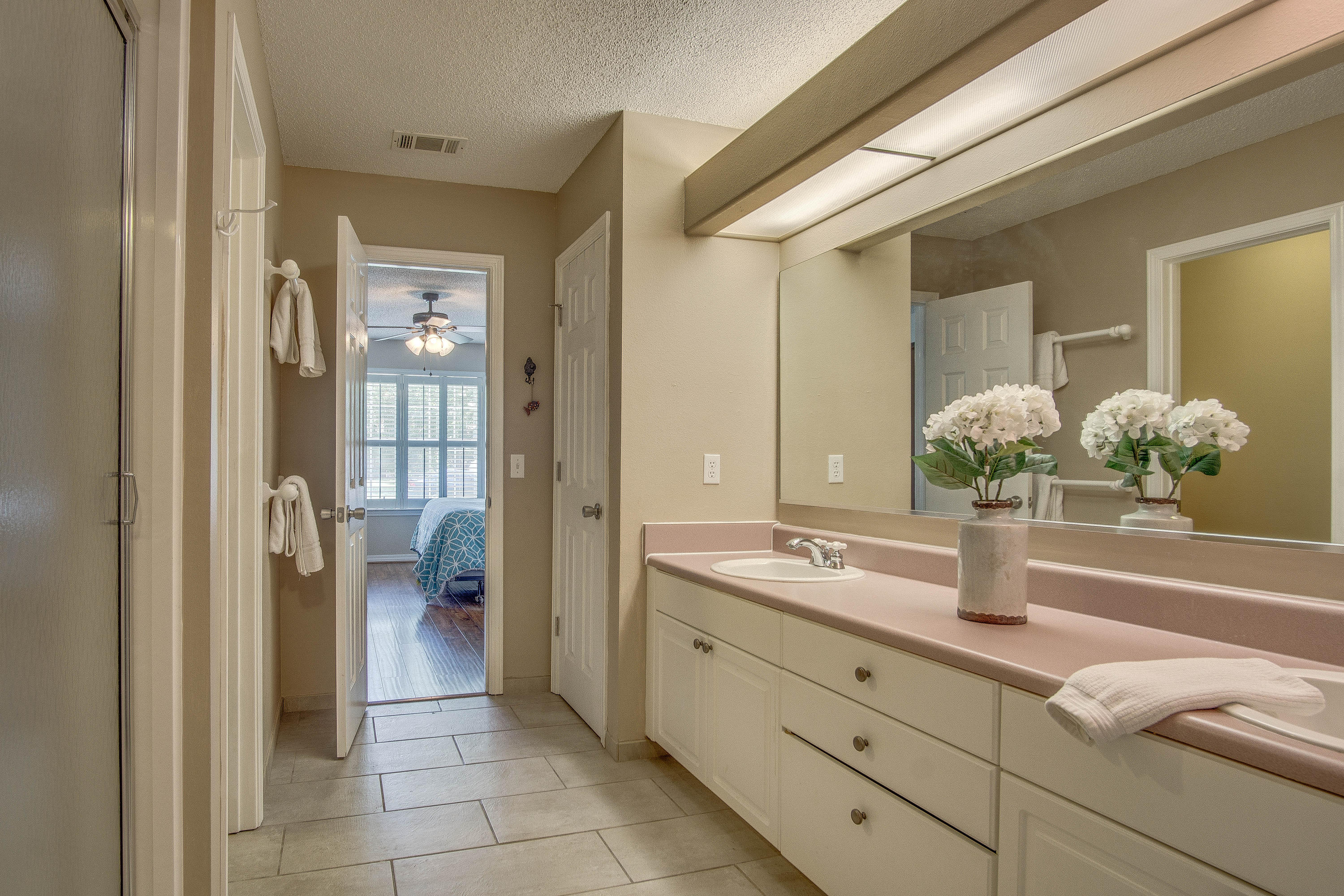 LEGEND COVE - Residential