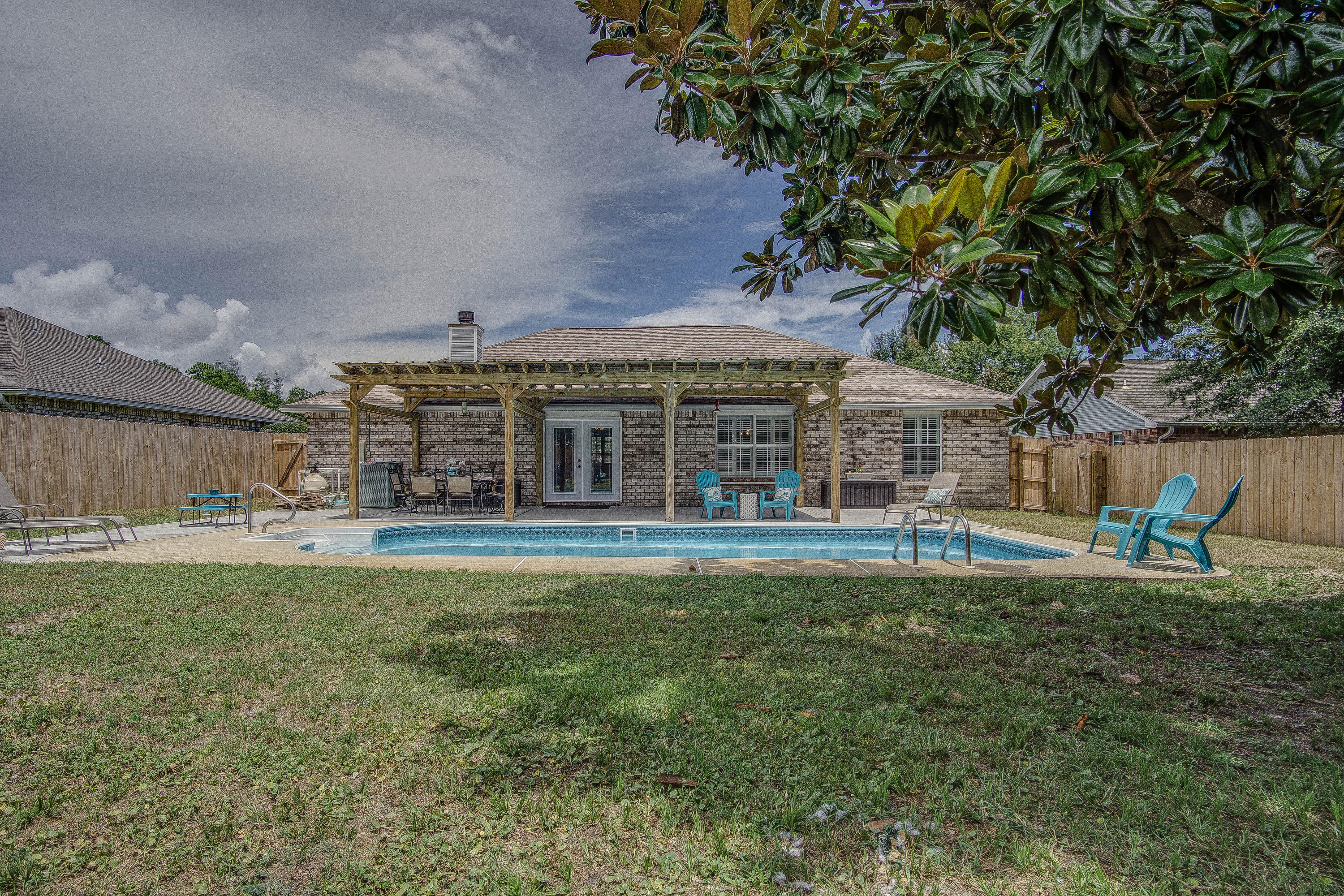 LEGEND COVE - Residential