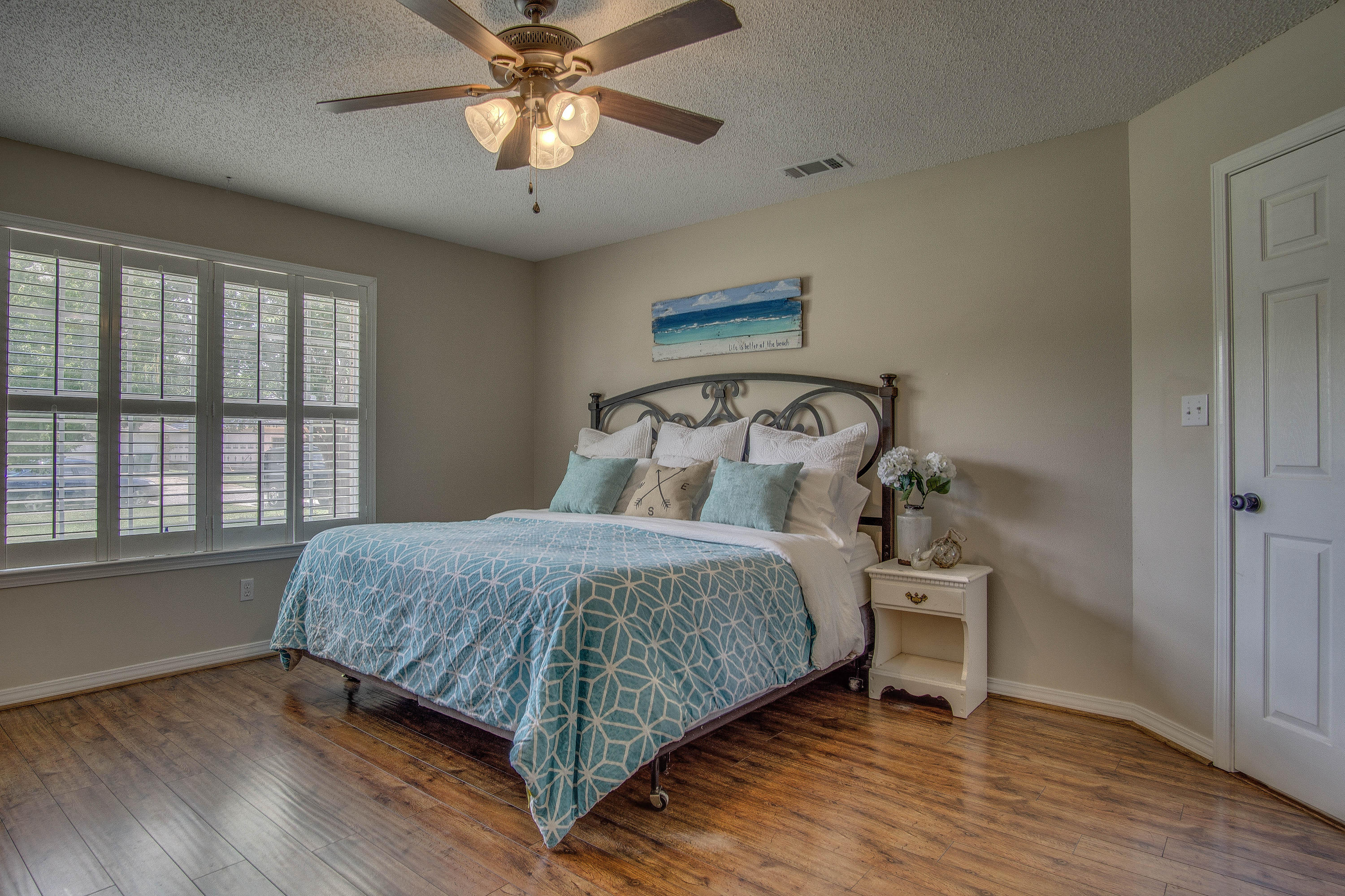 LEGEND COVE - Residential