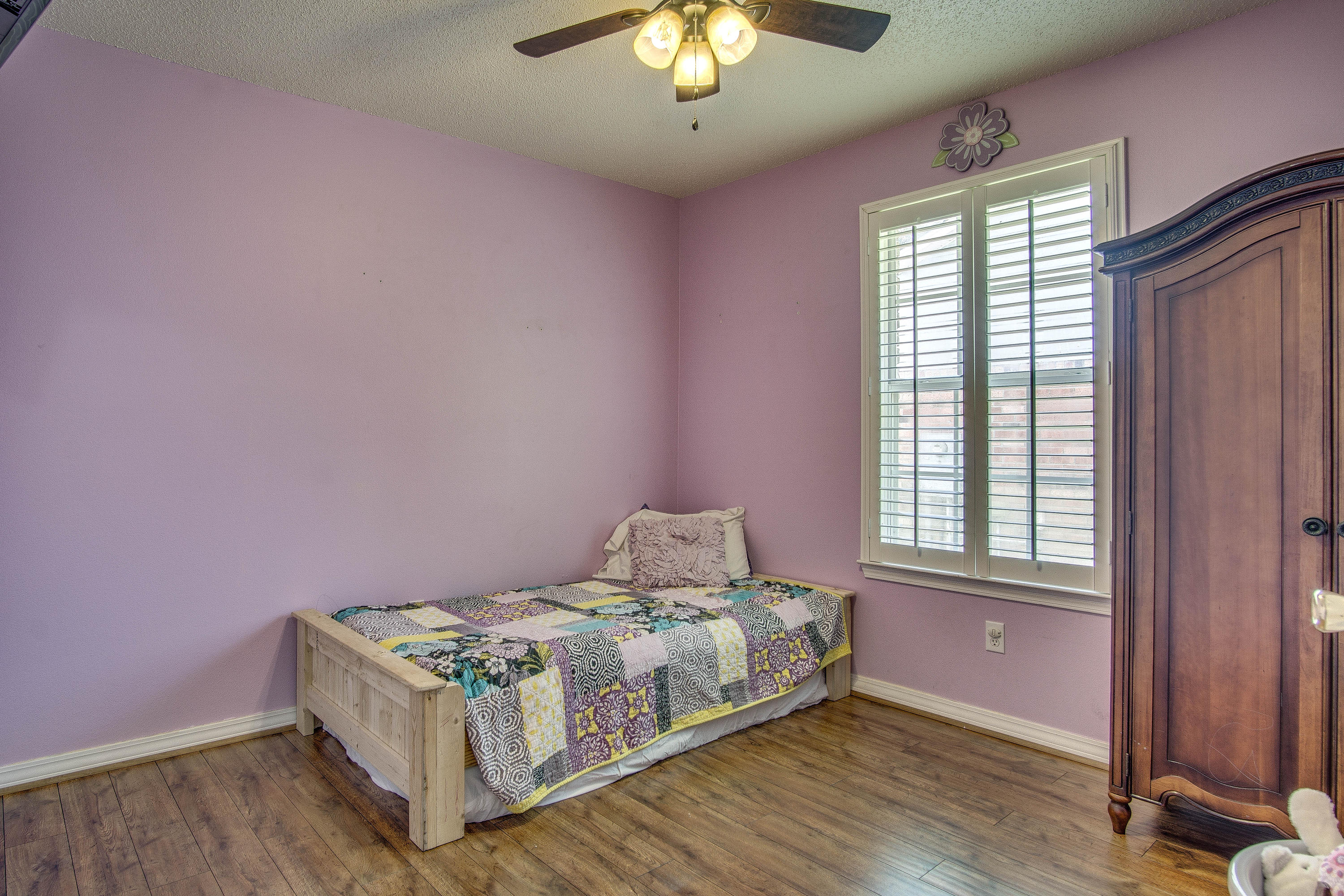 LEGEND COVE - Residential