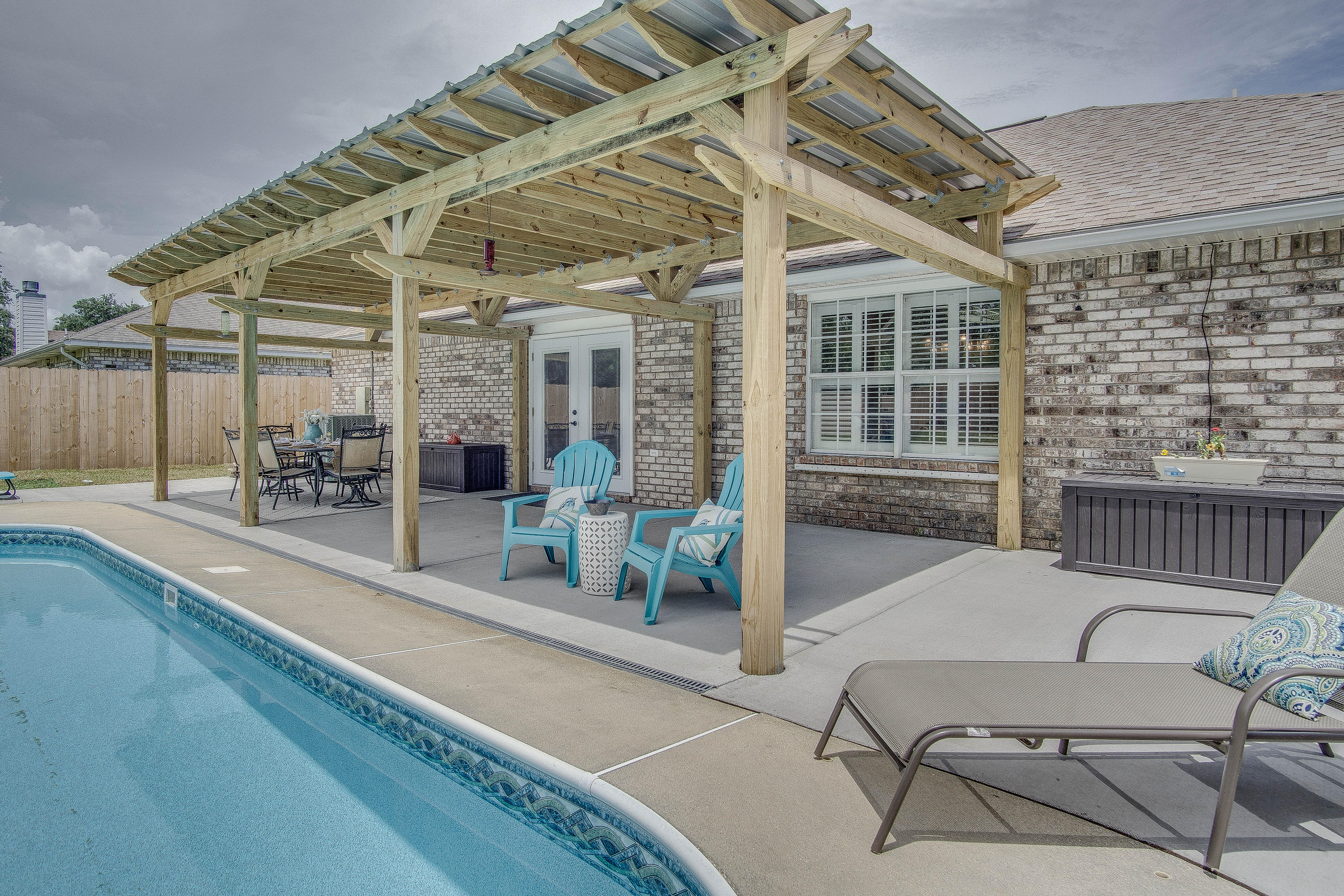 LEGEND COVE - Residential