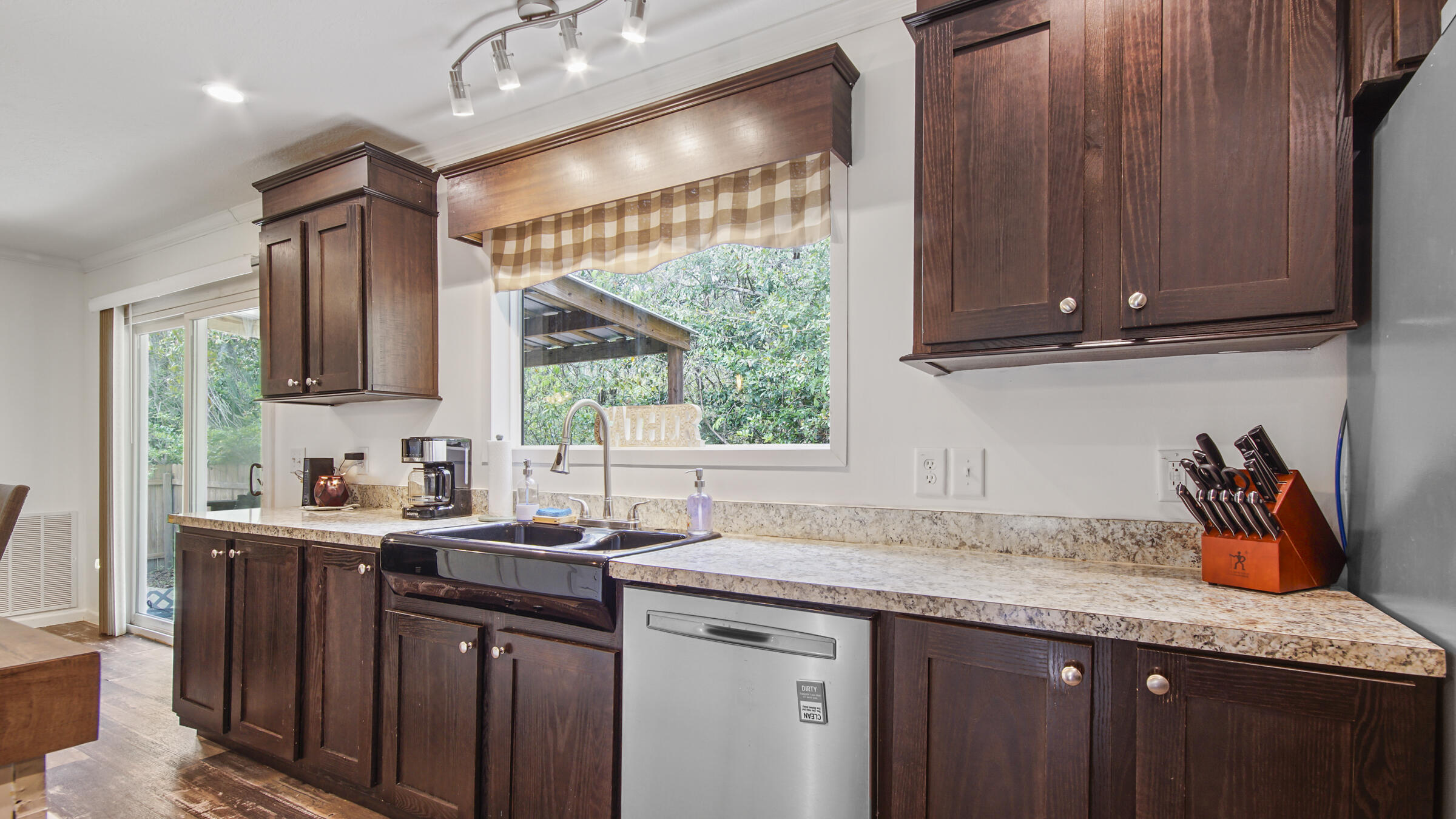 Town of Freeport - Residential