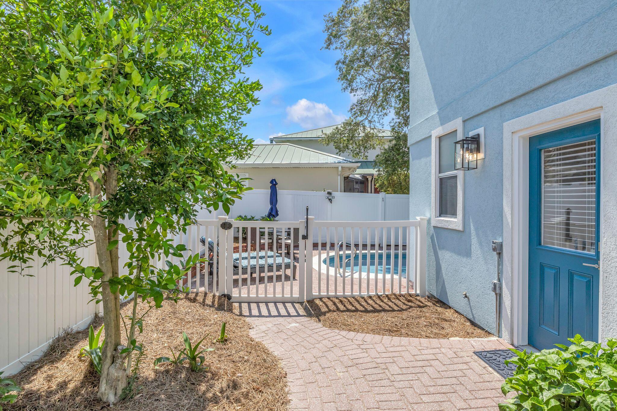 TERRA COTTA TERRACE - Residential