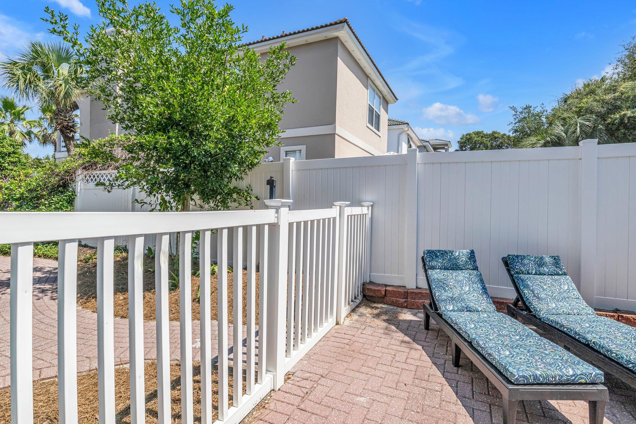 TERRA COTTA TERRACE - Residential