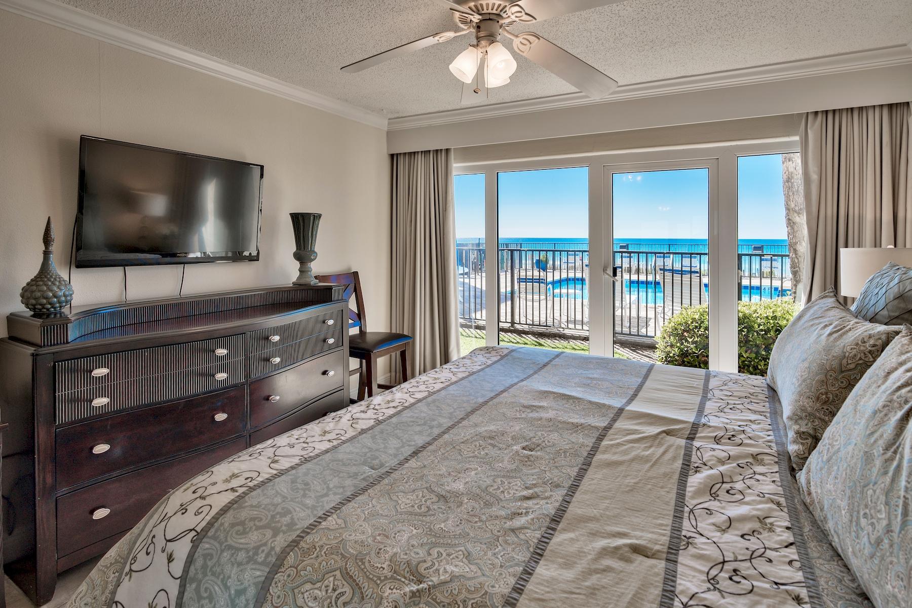 HUNTINGTON BY THE SEA CONDO - Residential