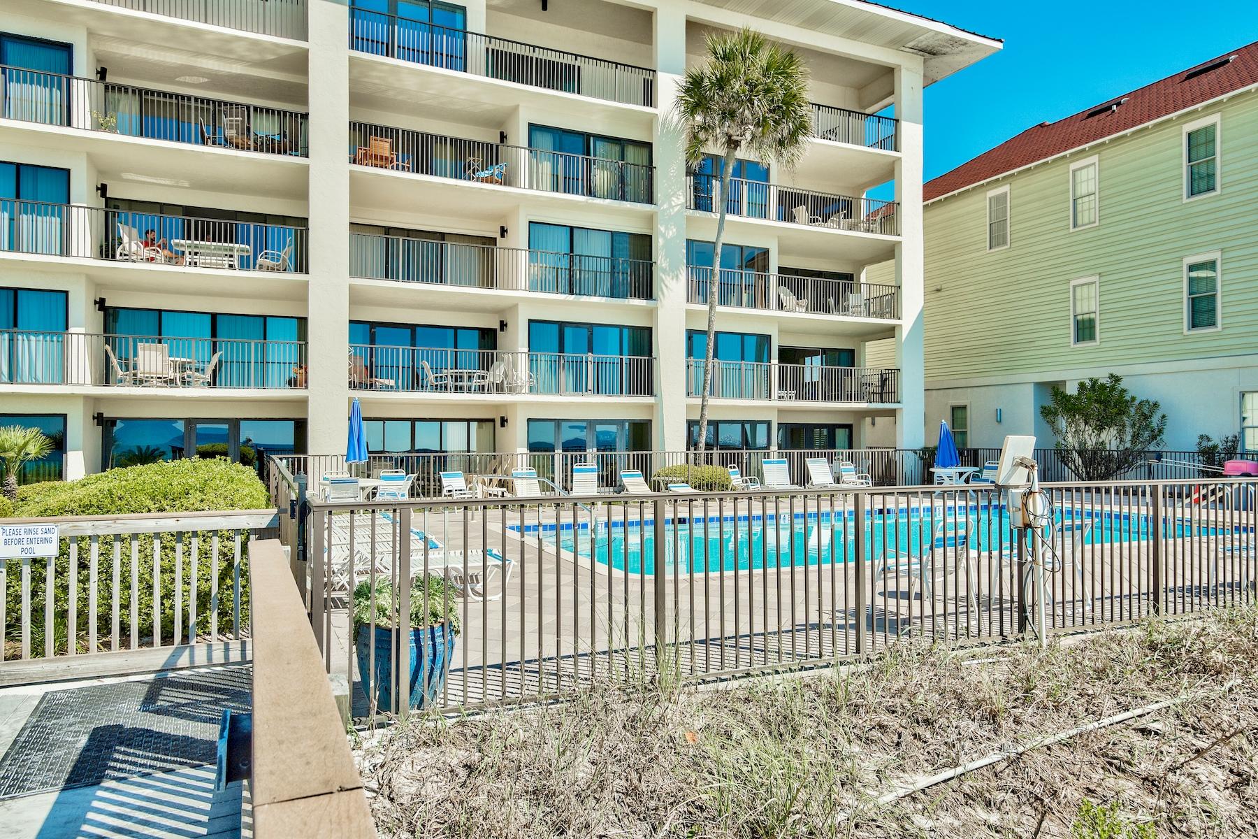 HUNTINGTON BY THE SEA CONDO - Residential
