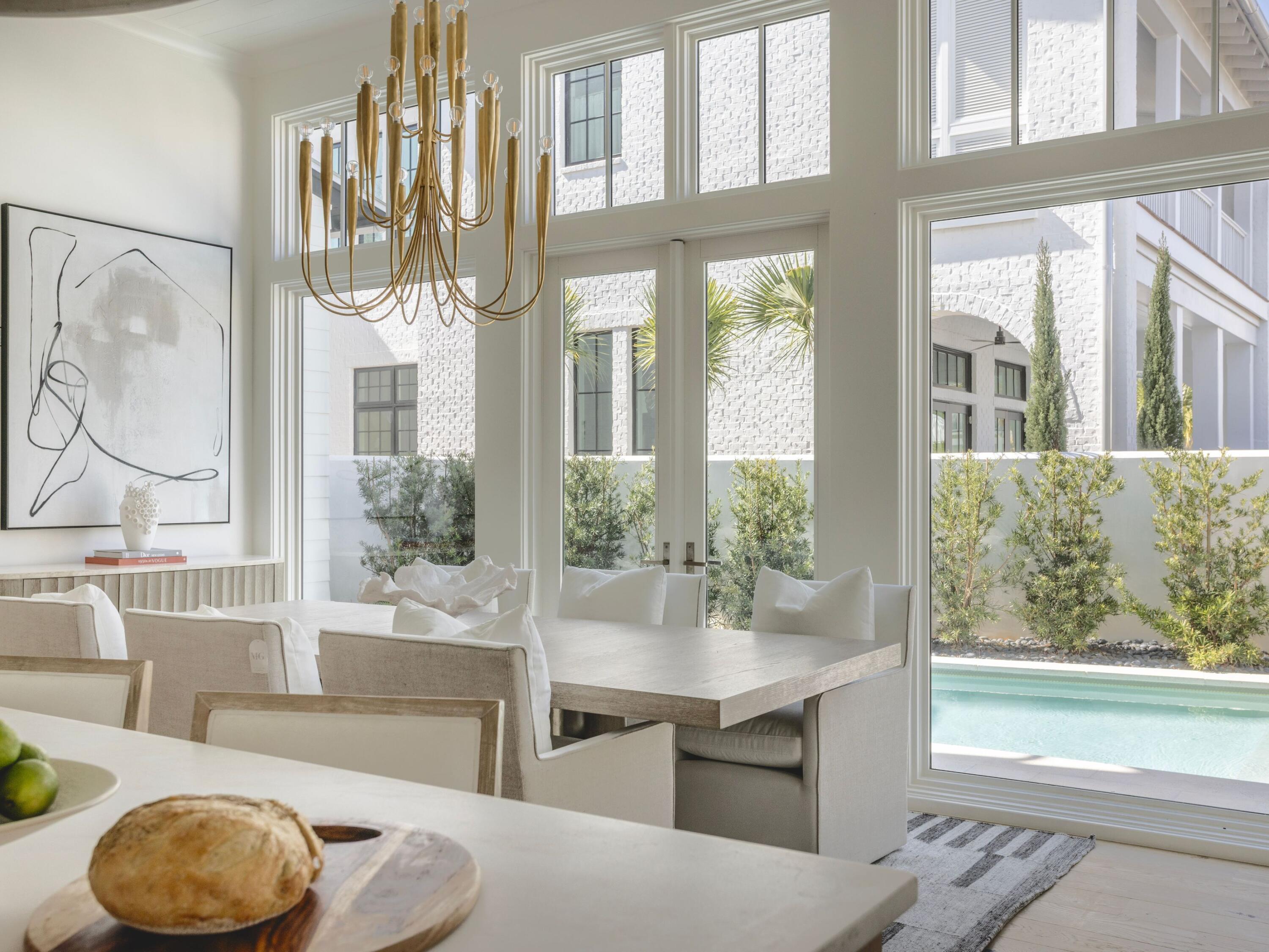 CHURCHILL OAKS - Residential