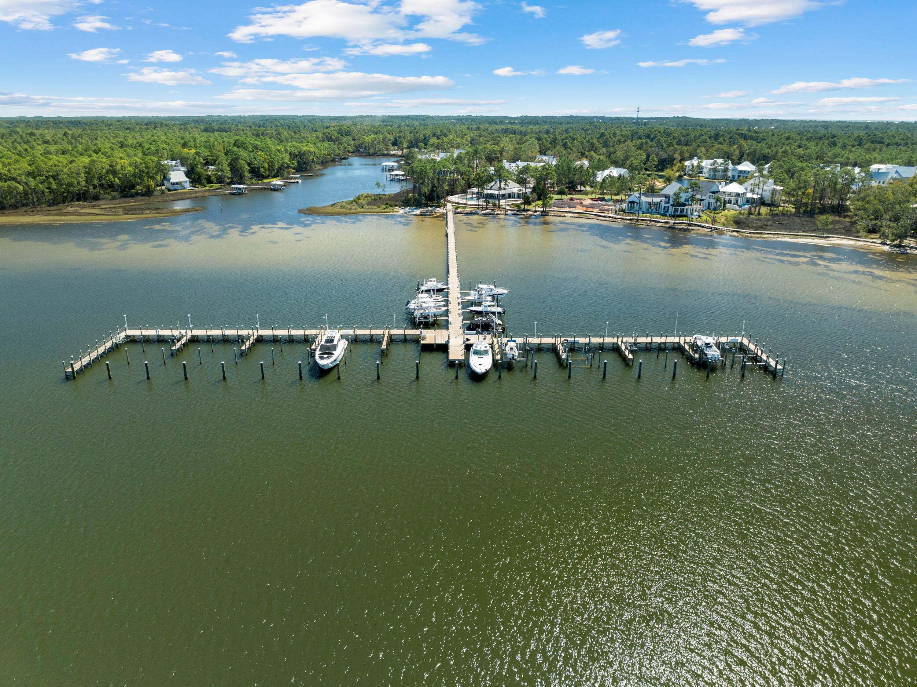 CHURCHILL OAKS - Residential