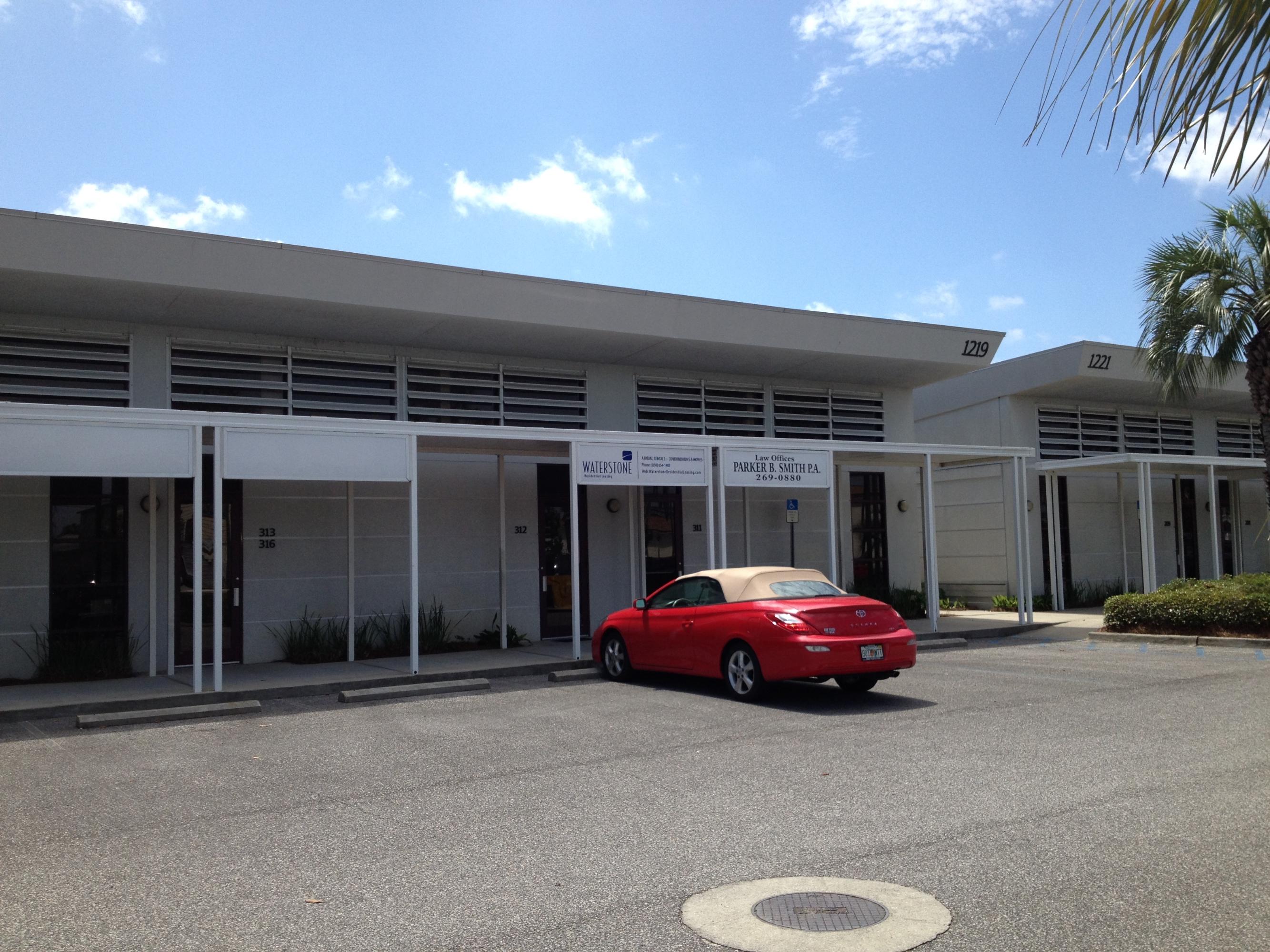 675 SF office space fronting along Airport Road. The space consists of a warm reception area, conference room, two executive offices, small kitchenette and one restroom. Association Dues are $3.77/sf/year.