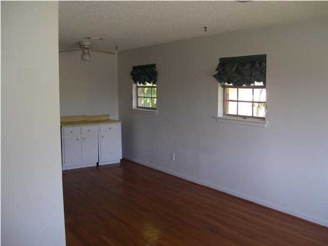 VESTA HEIGHTS 4TH ADDN - Residential Lease