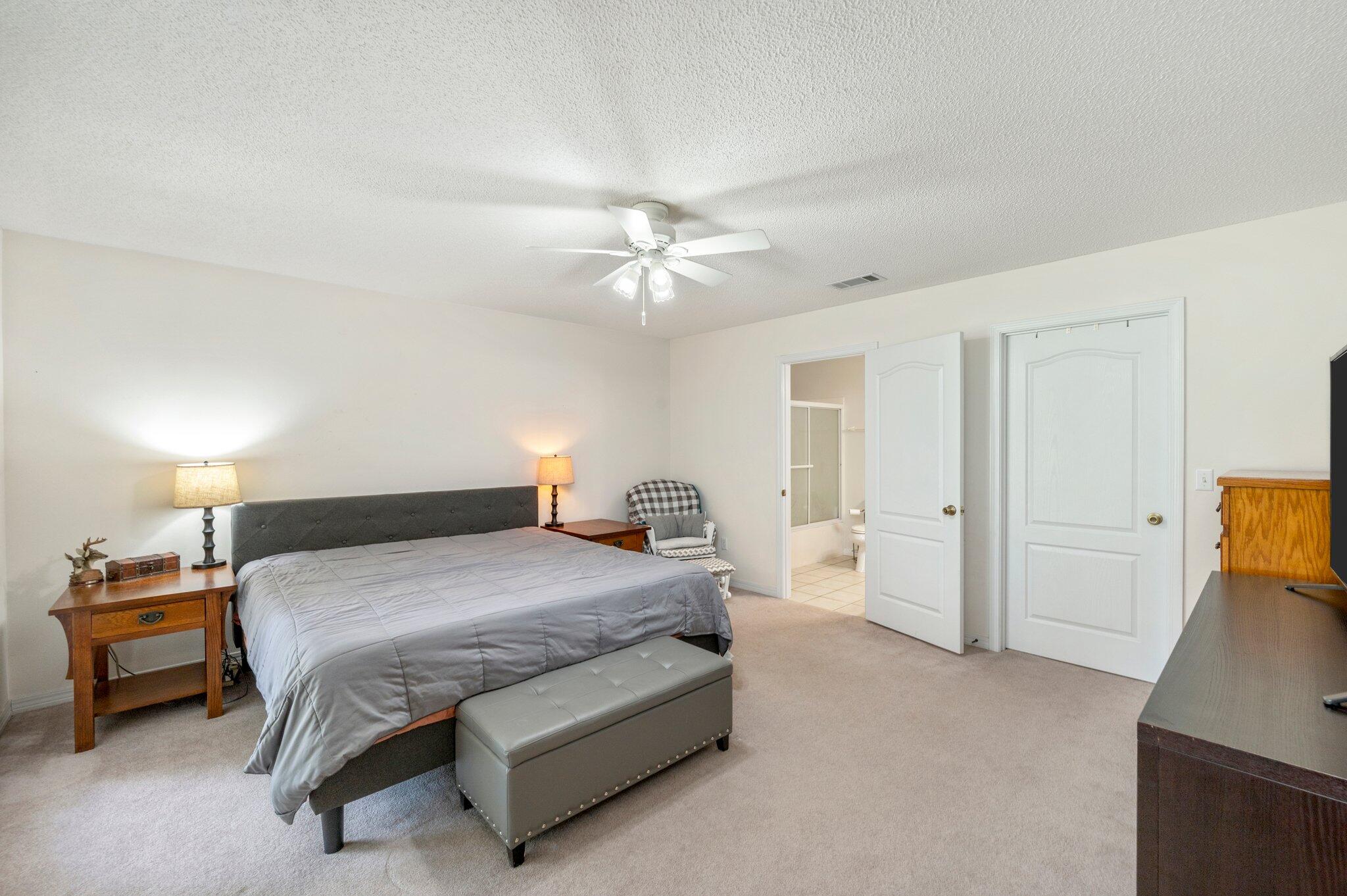 COM SE COR OF SW1/4 OF SE1/4 W1134.95 FT N425.73 FT TO POB N252.25 FT W172.55 FT S 252.25 FT - Residential