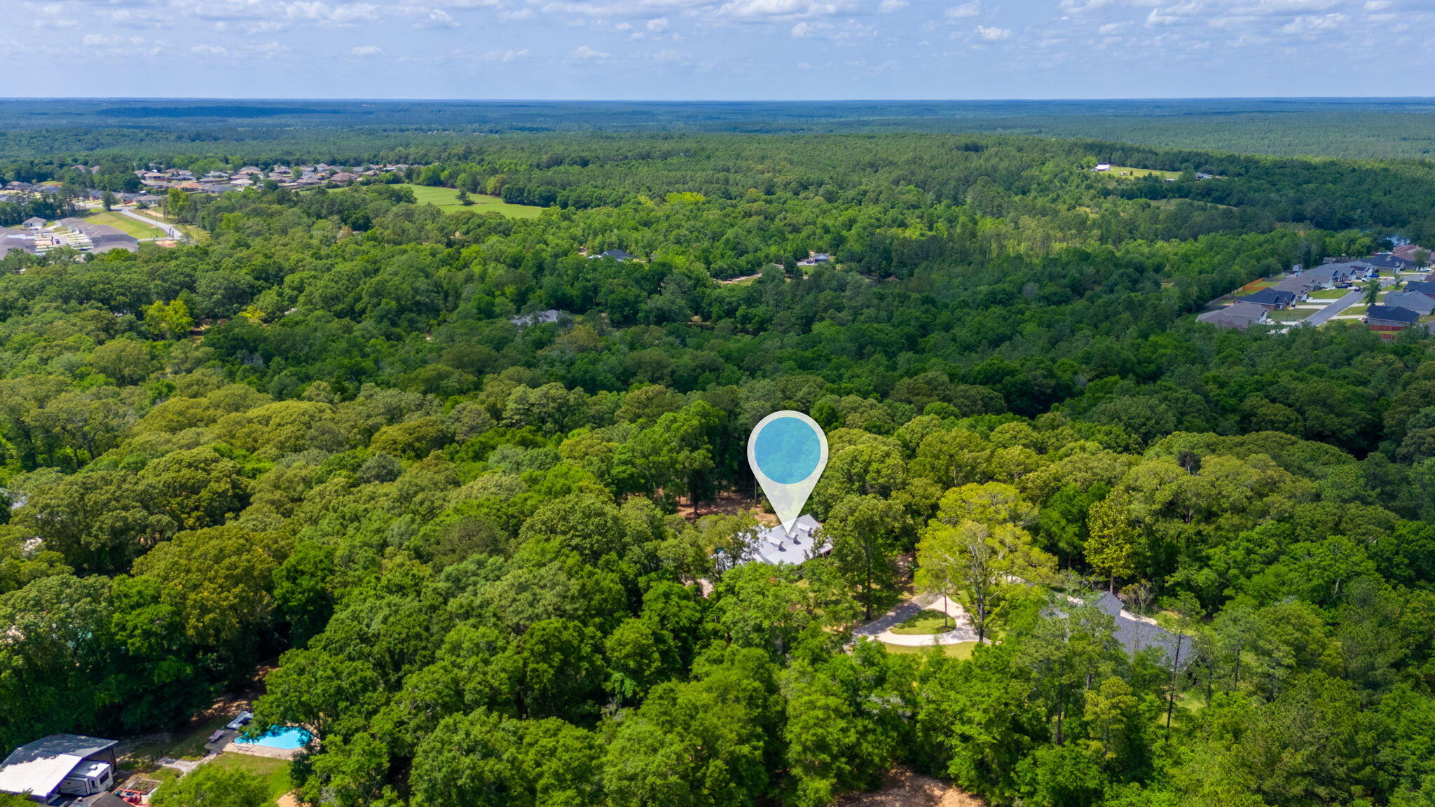 COM SE COR OF SW1/4 OF SE1/4 W1134.95 FT N425.73 FT TO POB N252.25 FT W172.55 FT S 252.25 FT - Residential