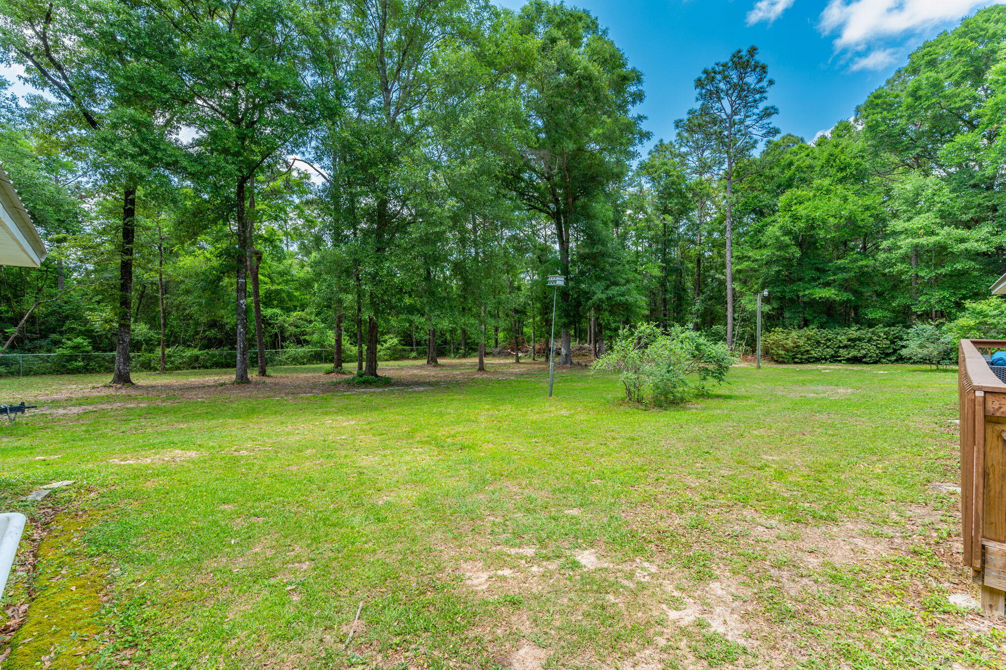 COM SE COR OF SW1/4 OF SE1/4 W1134.95 FT N425.73 FT TO POB N252.25 FT W172.55 FT S 252.25 FT - Residential