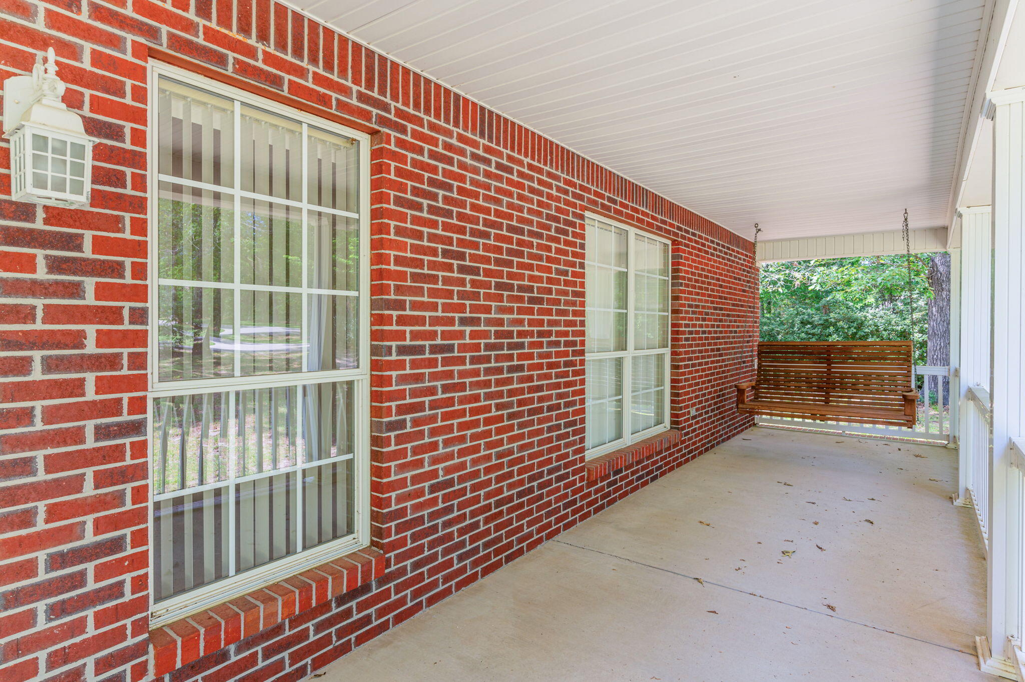 COM SE COR OF SW1/4 OF SE1/4 W1134.95 FT N425.73 FT TO POB N252.25 FT W172.55 FT S 252.25 FT - Residential