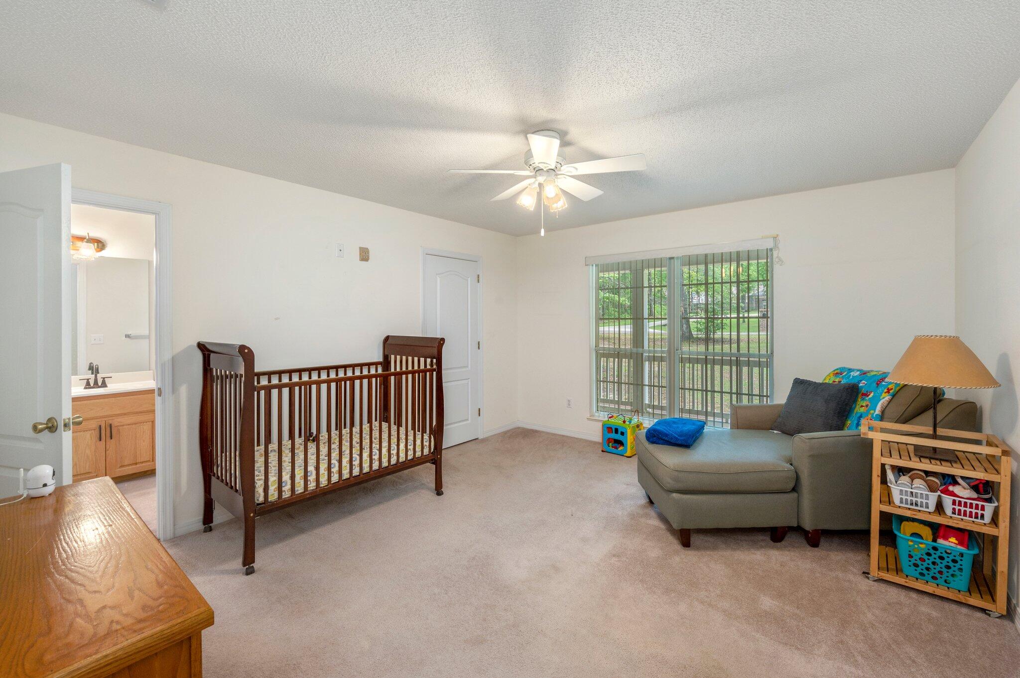 COM SE COR OF SW1/4 OF SE1/4 W1134.95 FT N425.73 FT TO POB N252.25 FT W172.55 FT S 252.25 FT - Residential