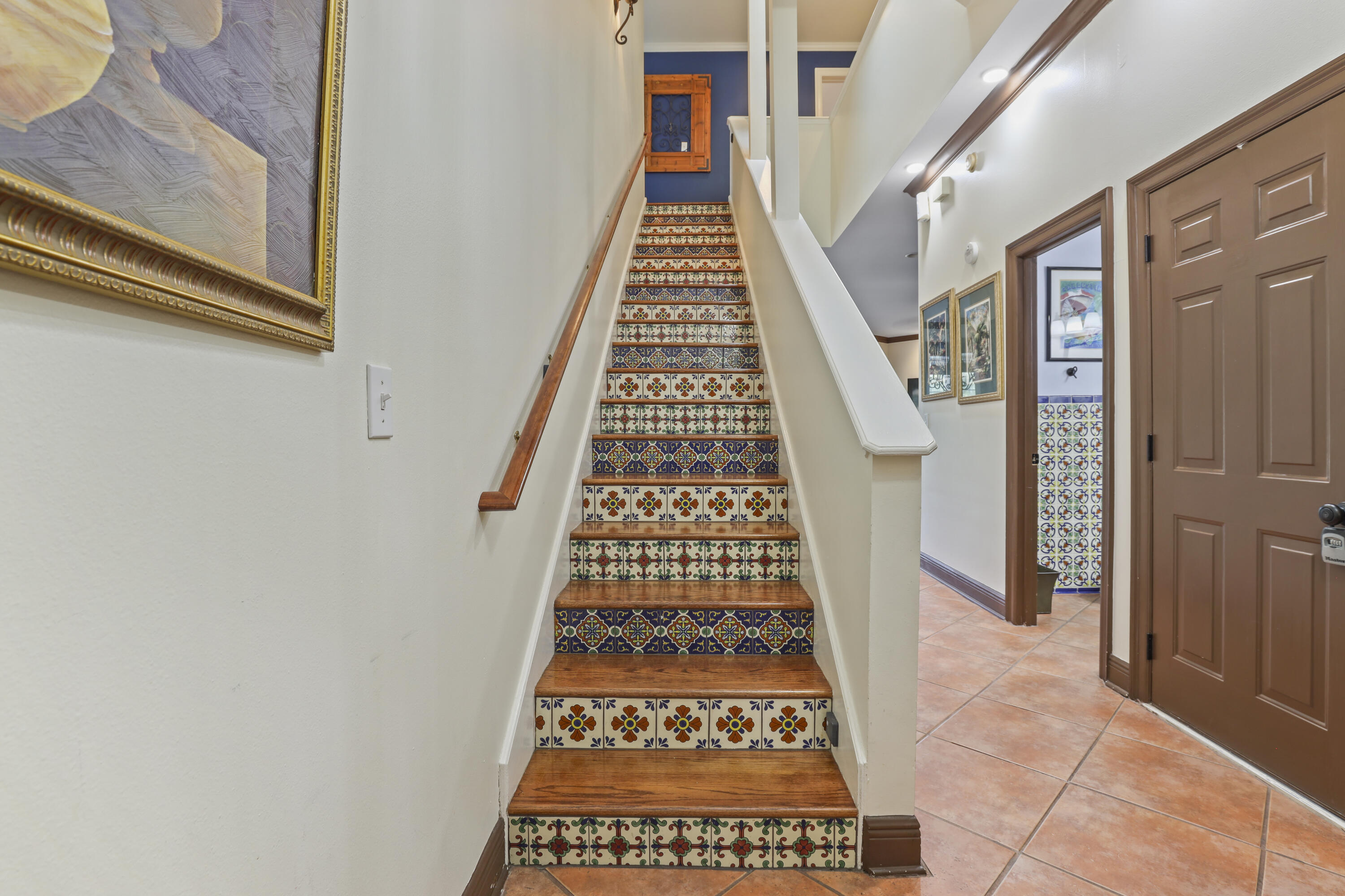 VANTAGE POINTE - Residential Lease