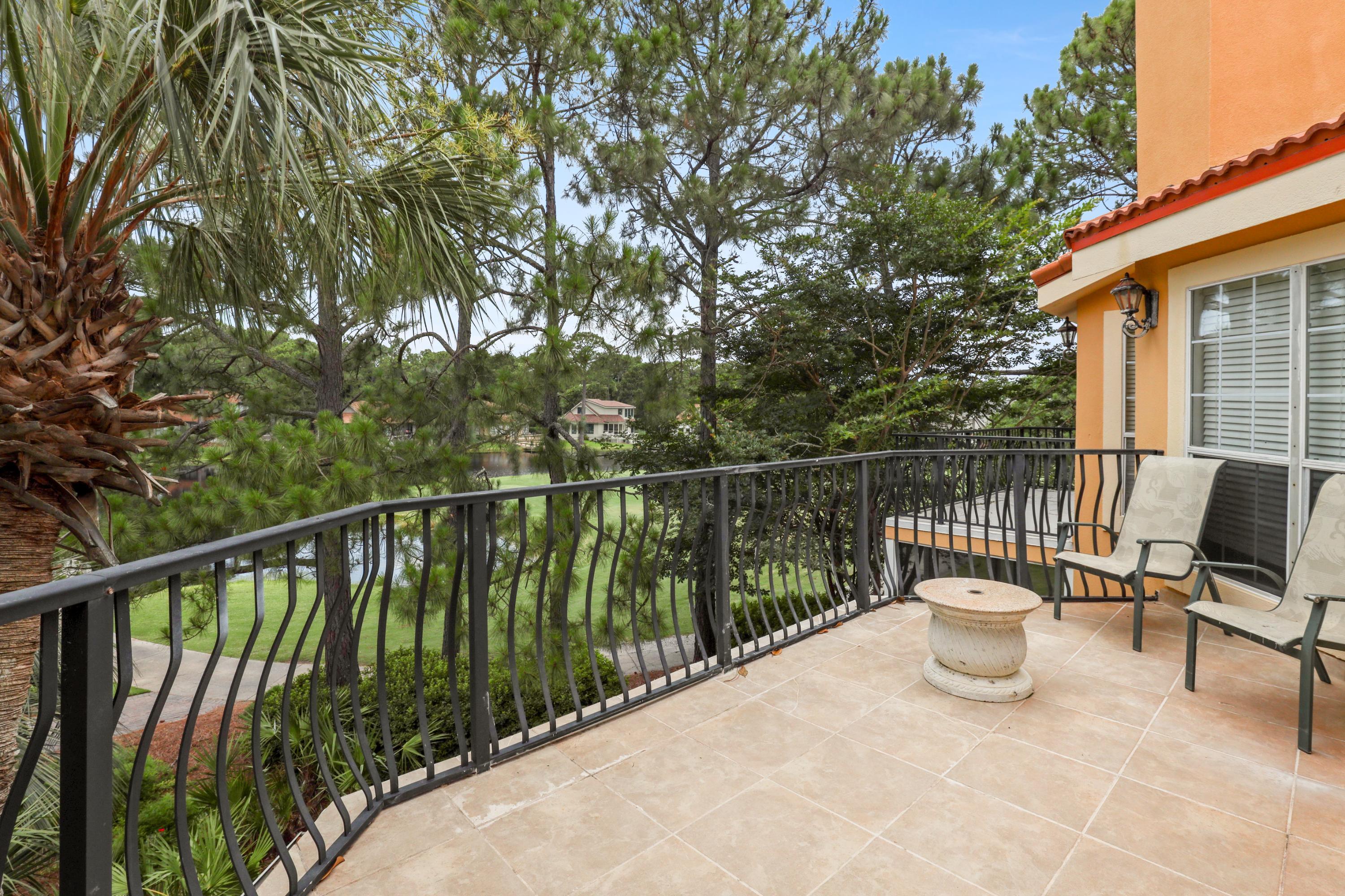 VANTAGE POINTE - Residential Lease