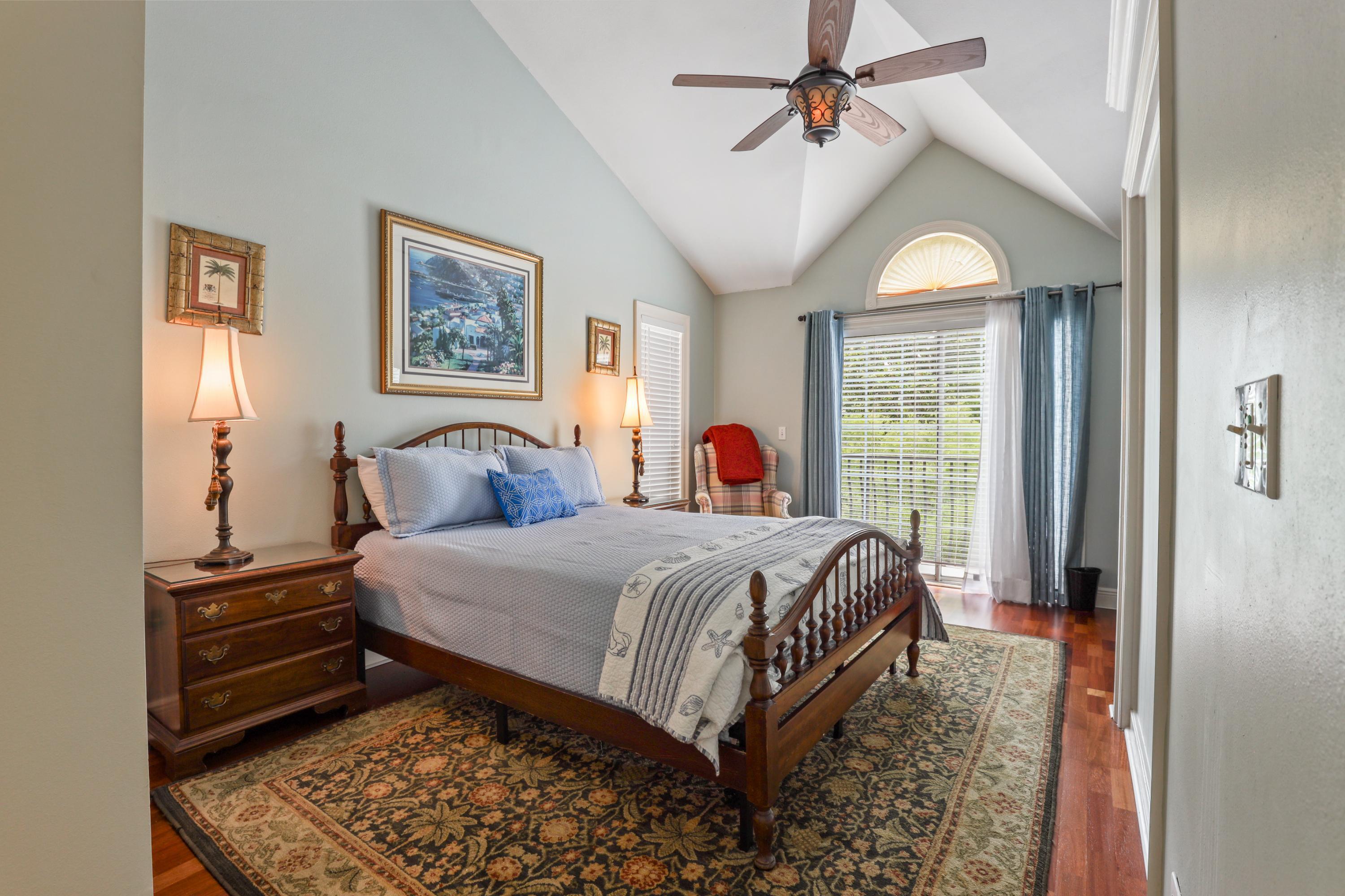 VANTAGE POINTE - Residential Lease