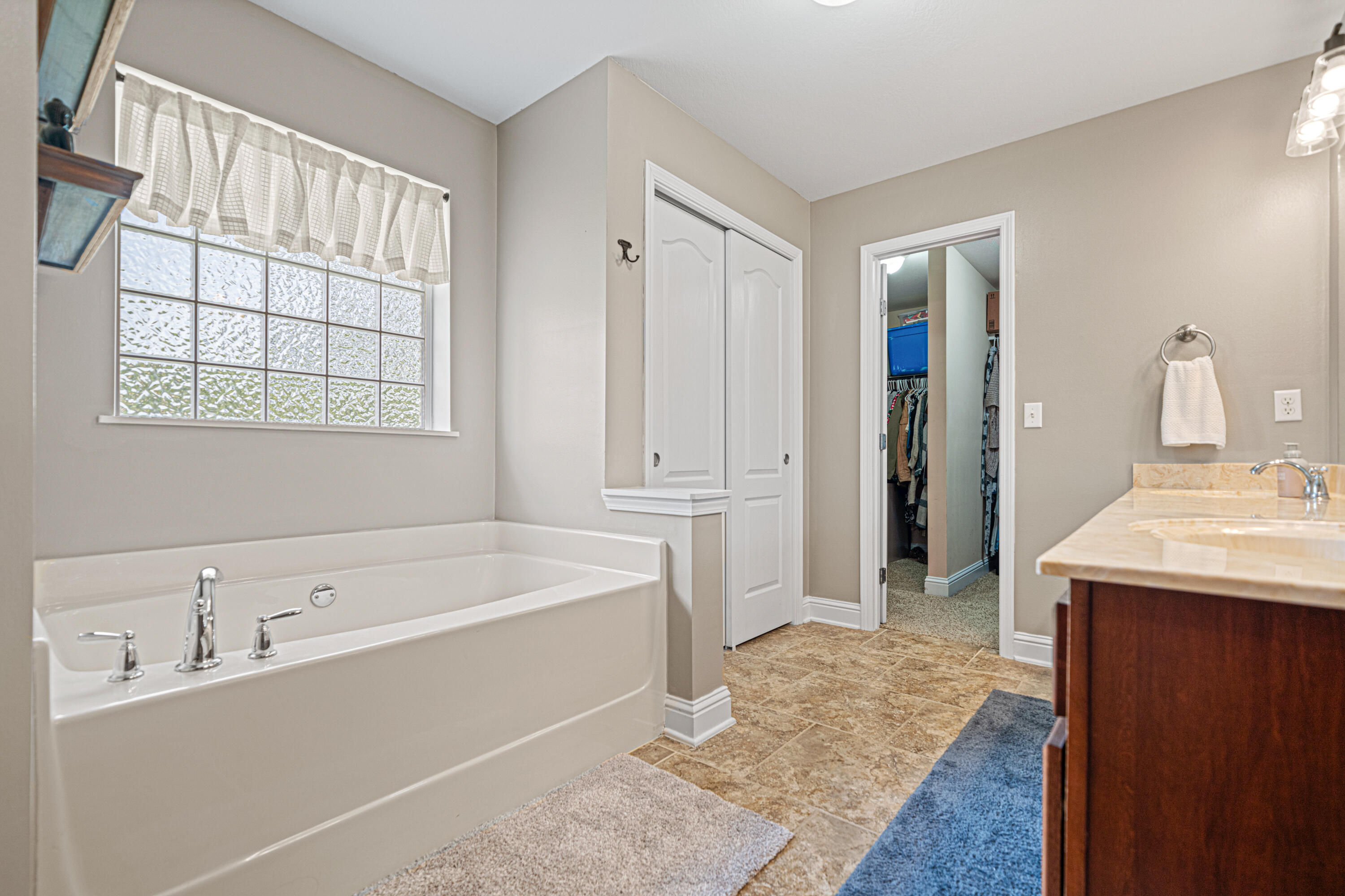 BROOKE ESTATES PH II - Residential