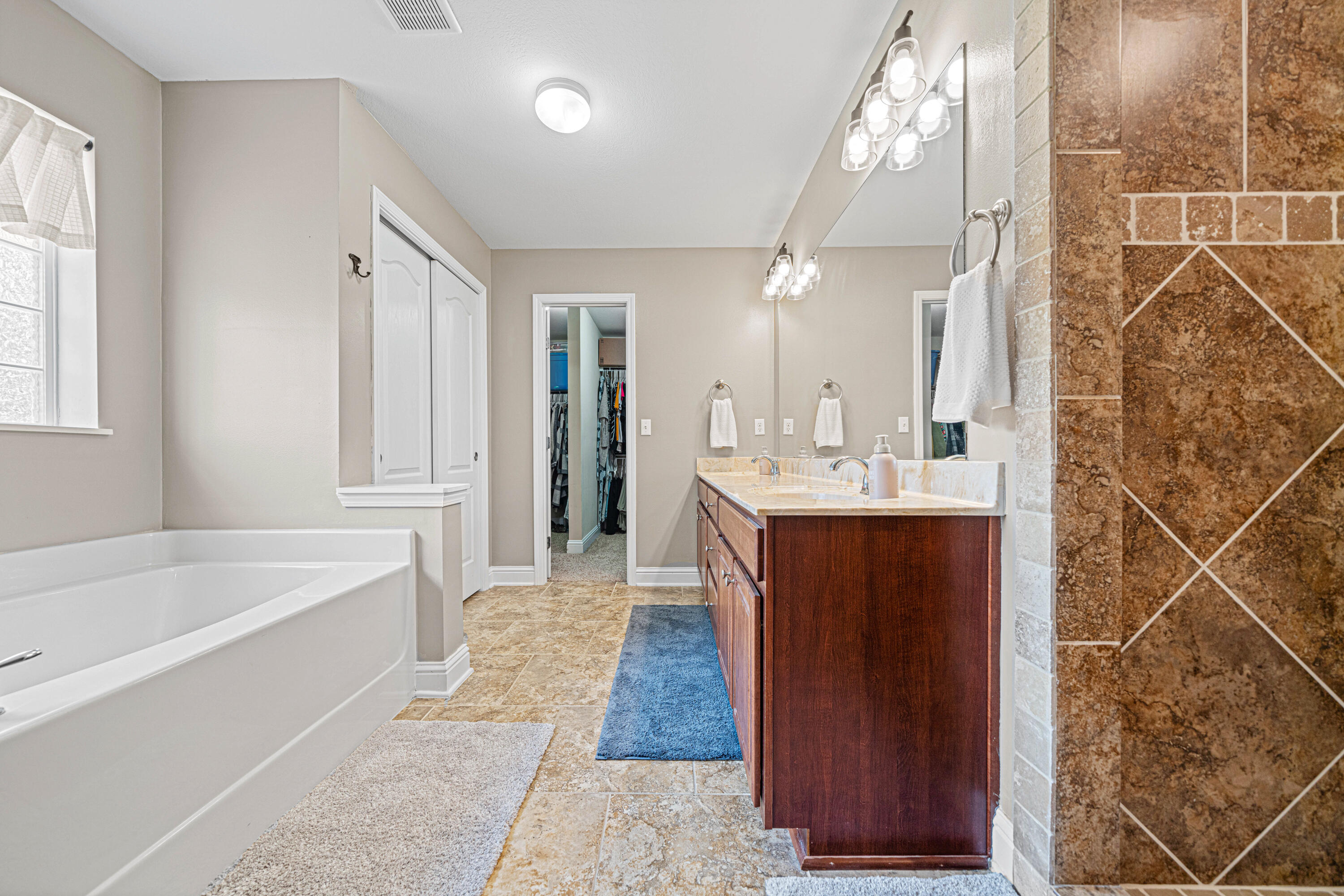BROOKE ESTATES PH II - Residential