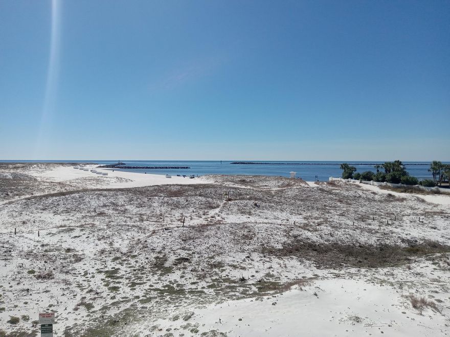 THIS PREMIER LOCATION IN THE BUILDING (TOP FLOOR, WEST END) OFFERS MORE WINDOWS AND MORE EXPANSIVE VIEWS OF THE GULF/PASS. RECENTLY RENOVATED AND TASTEFULLY DECORATED, COMFORTABLE ACCOMODATIONS ARE ENJOYED BY OWNERS AND VACATIONEERS ALIKE. THE GATED, LOW RISE (3 STORIES WITH ONLY 30 UNITS) CONDO OFFERS PRIVACY AND SECURITY IN A PREMIER LOCATION AT THE END OF HOLIDAY ISLE WITH VIEWS OF THE GULF, PASS AND HARBOR.