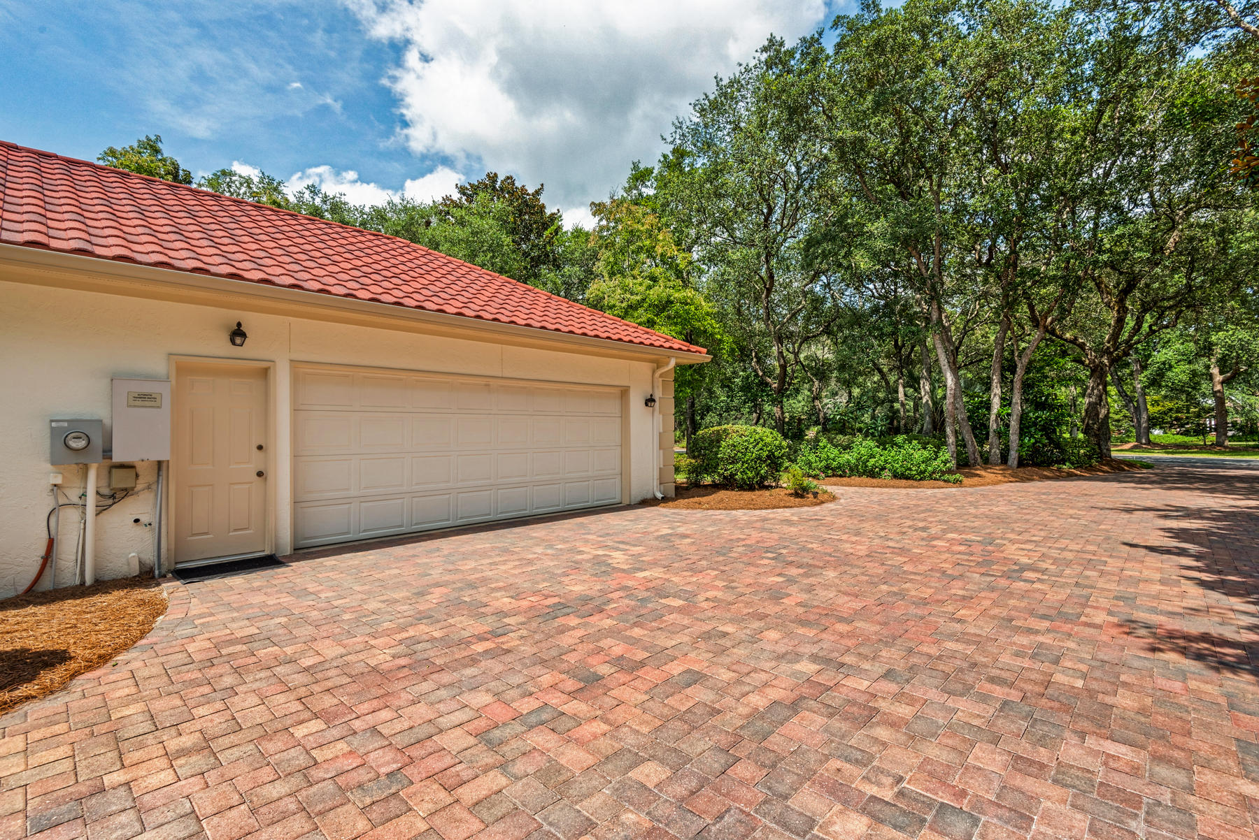 SHIRKS BAYOU - Residential