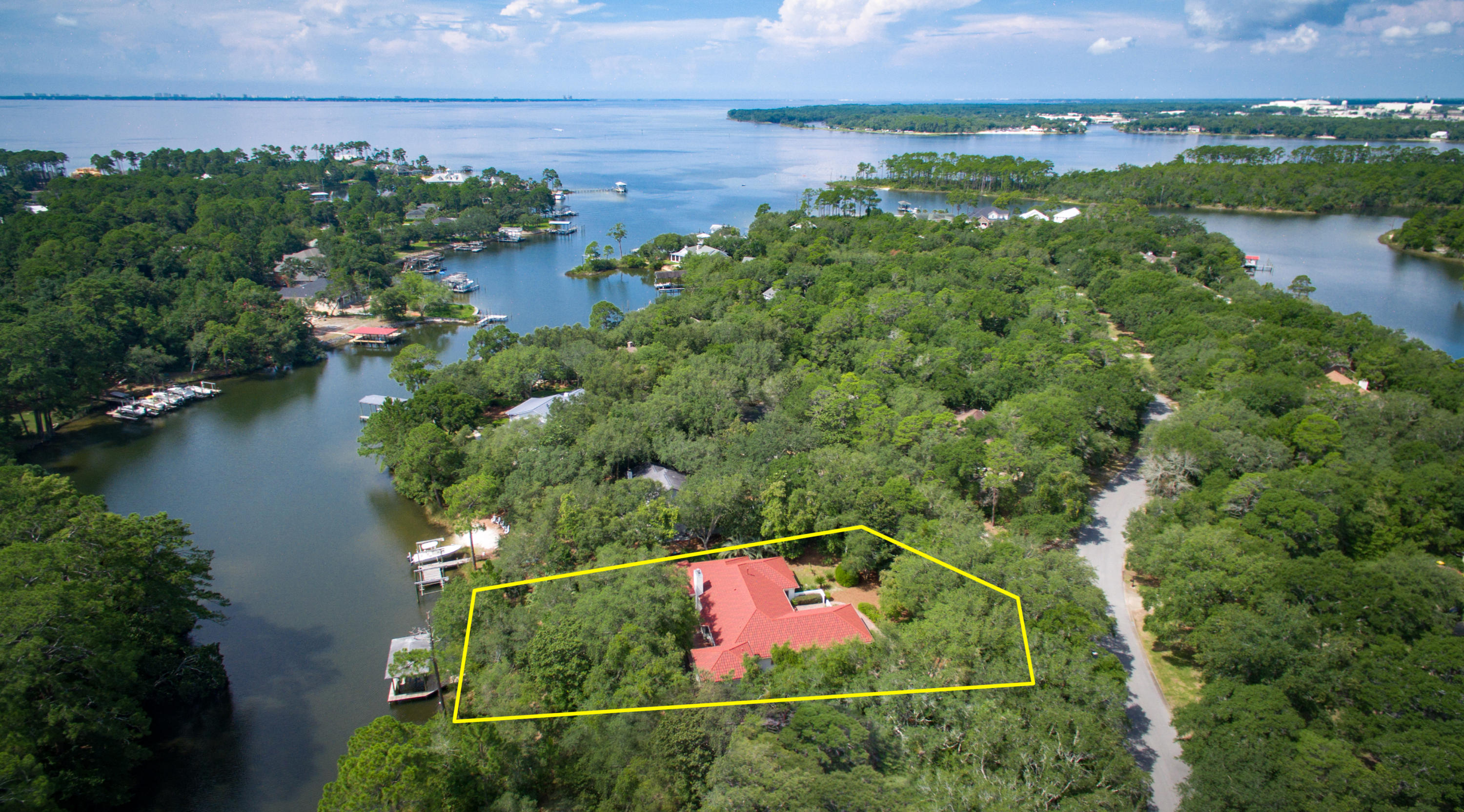 SHIRKS BAYOU - Residential