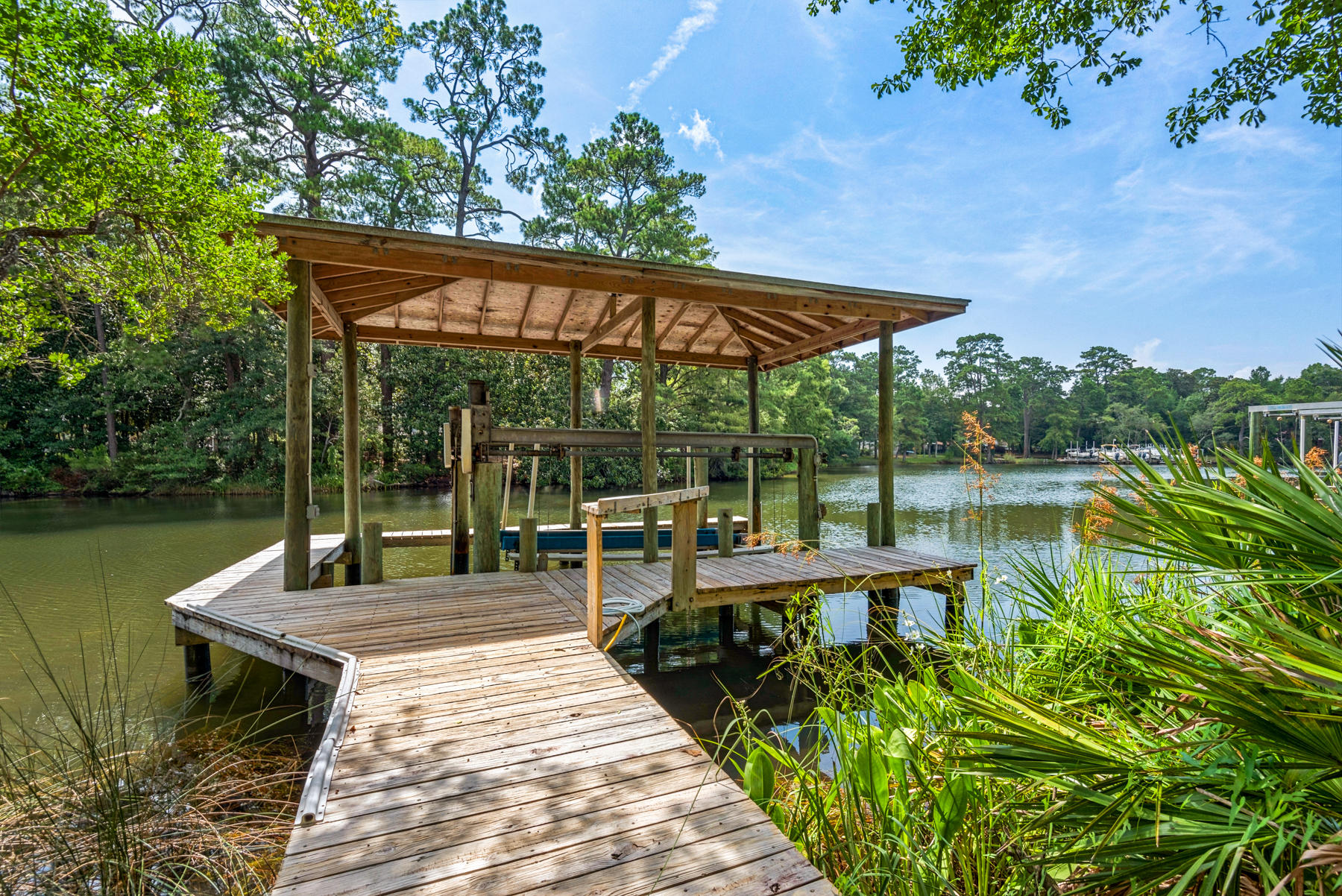 SHIRKS BAYOU - Residential