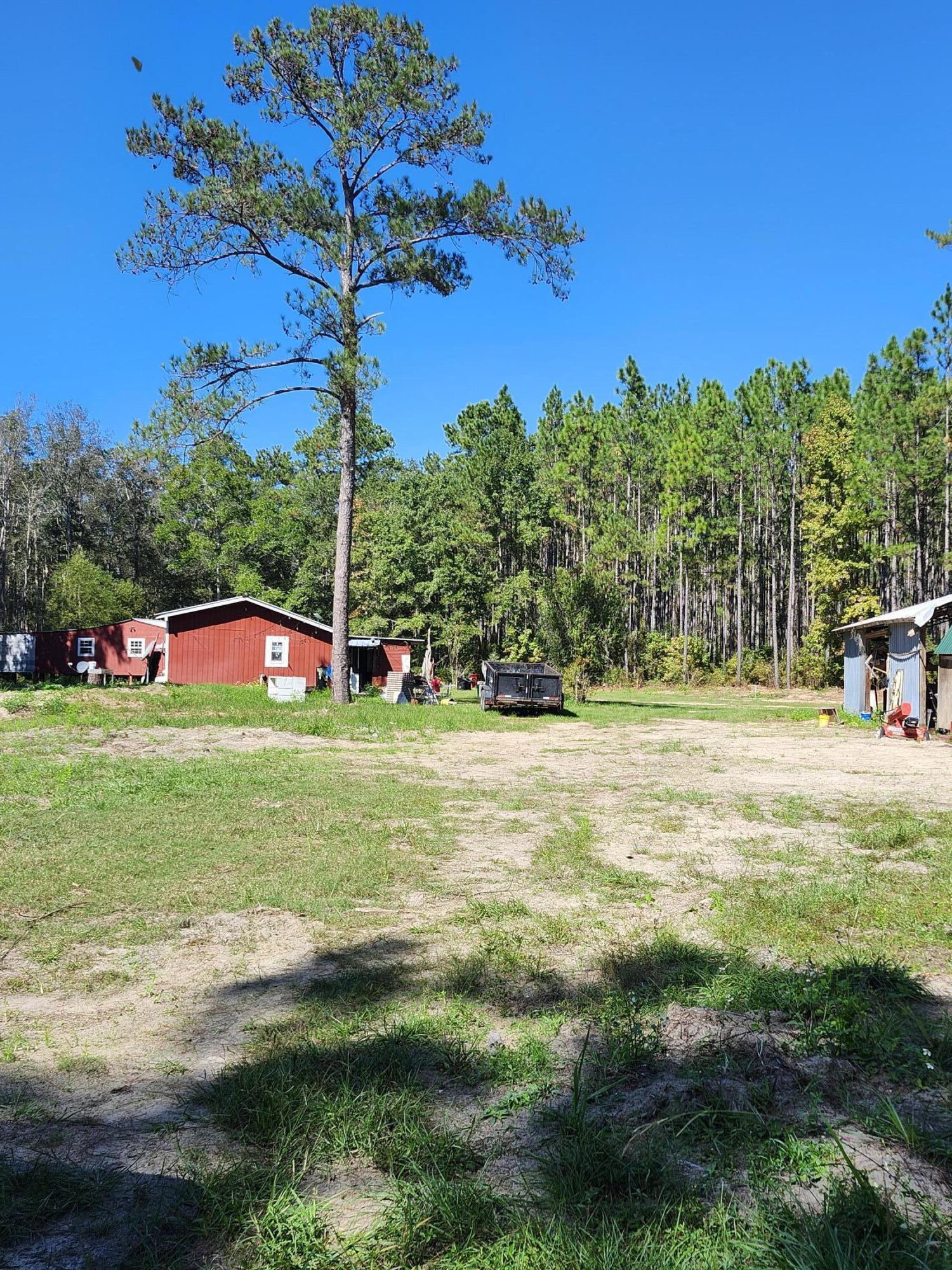 Meetes & Bounds - Land