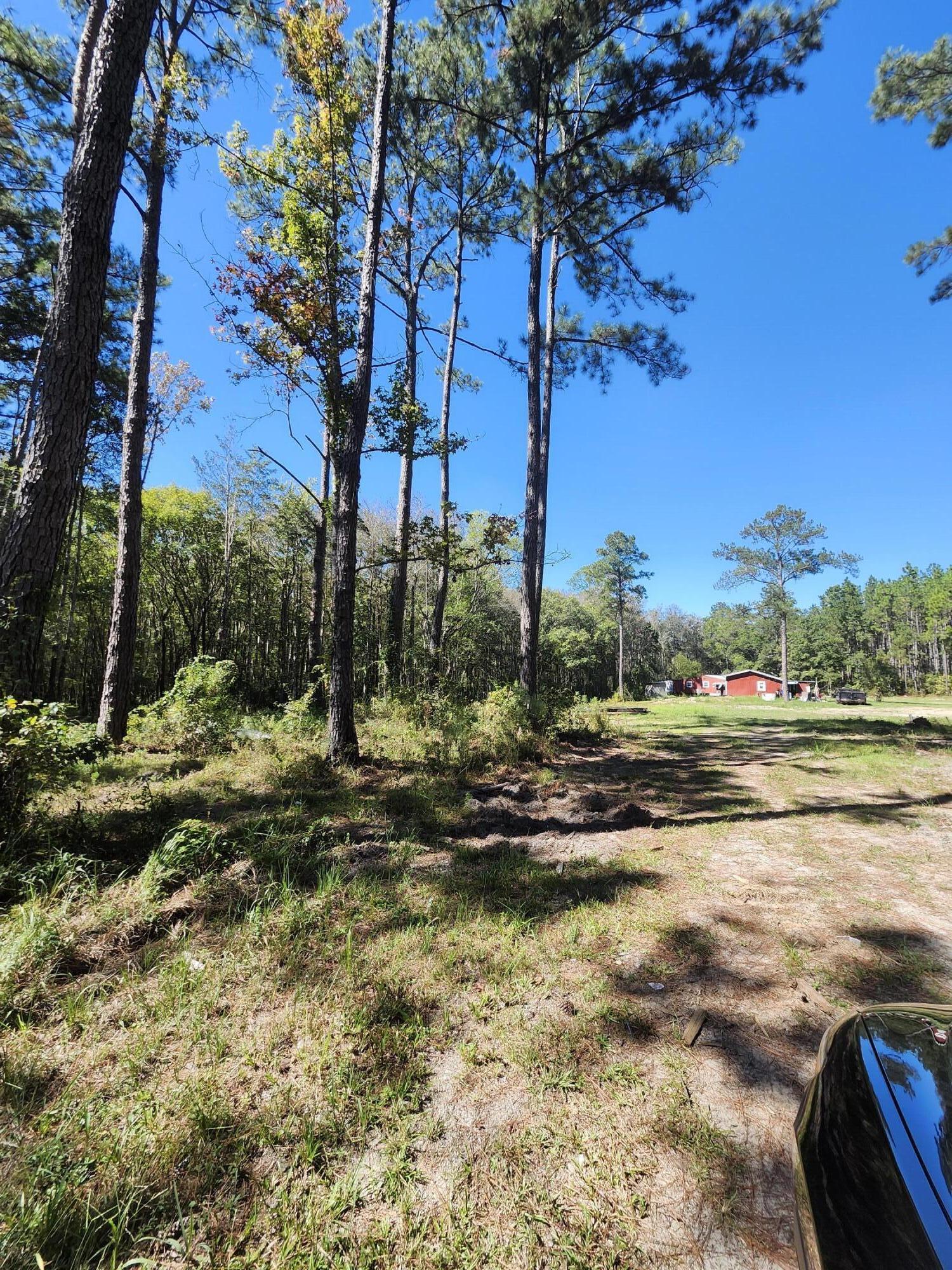 Meetes & Bounds - Land