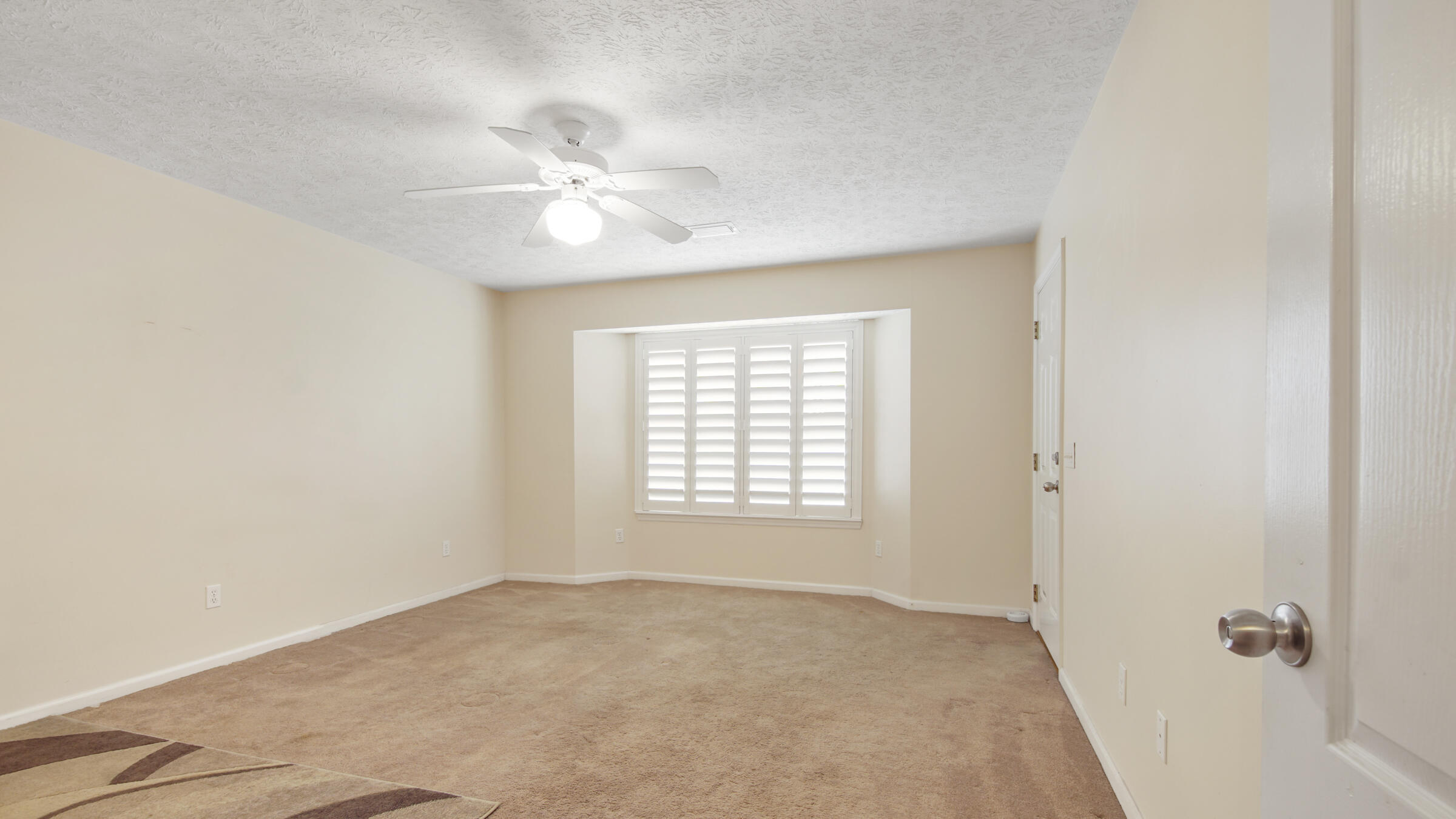 SEACLUSION BEACH - Residential