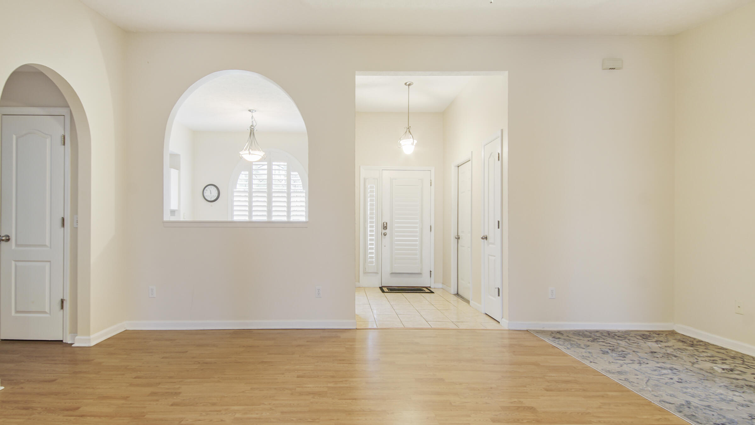 SEACLUSION BEACH - Residential