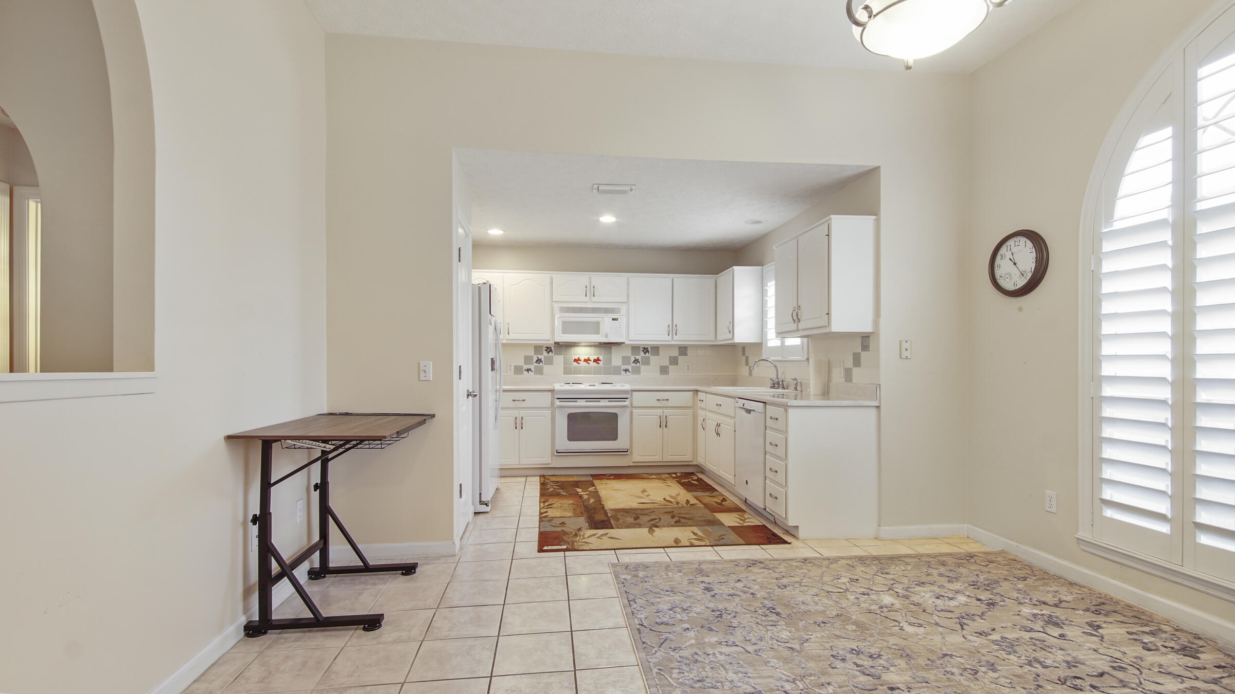 SEACLUSION BEACH - Residential