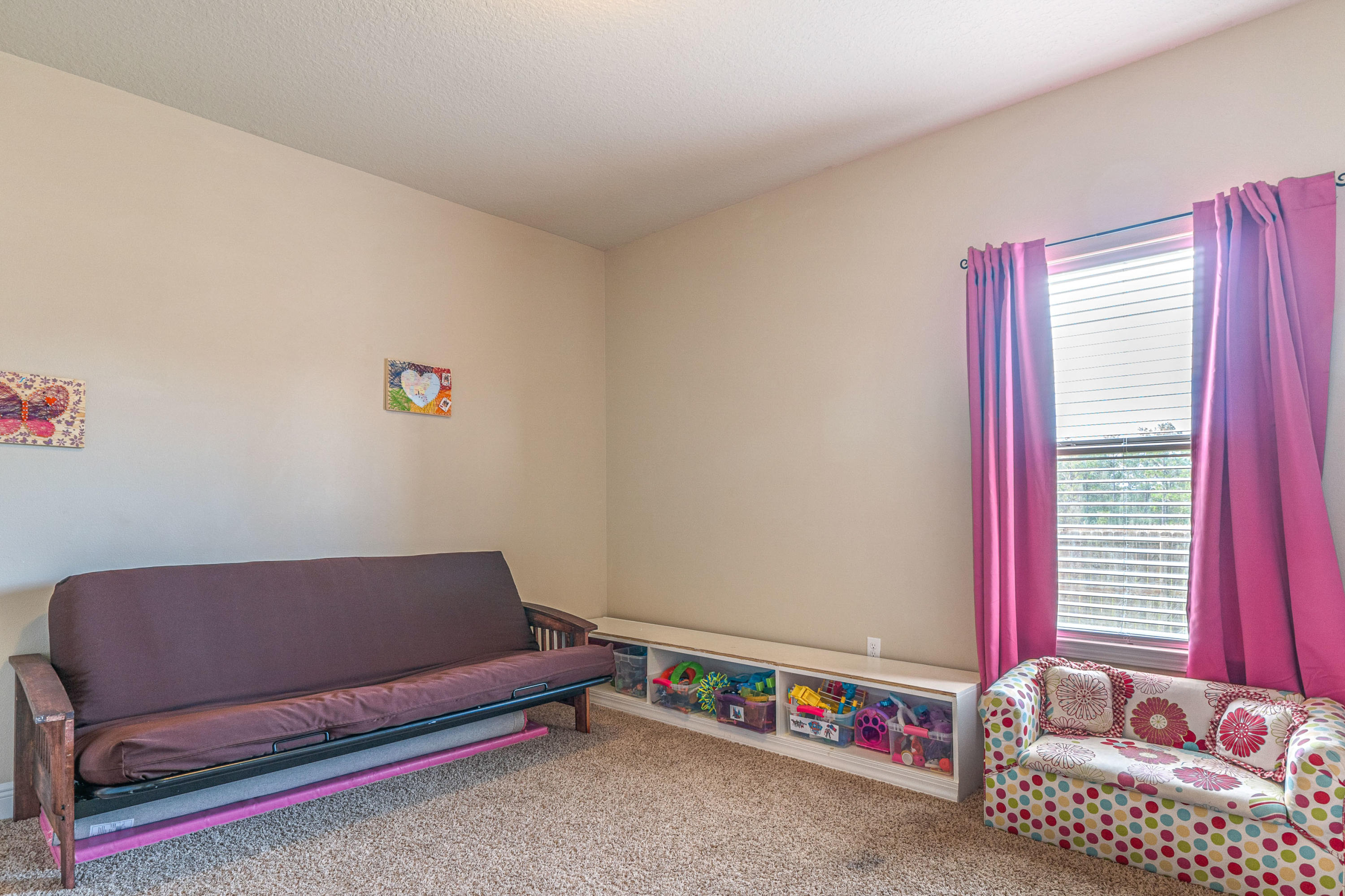 LIBERTY OAKS - Residential