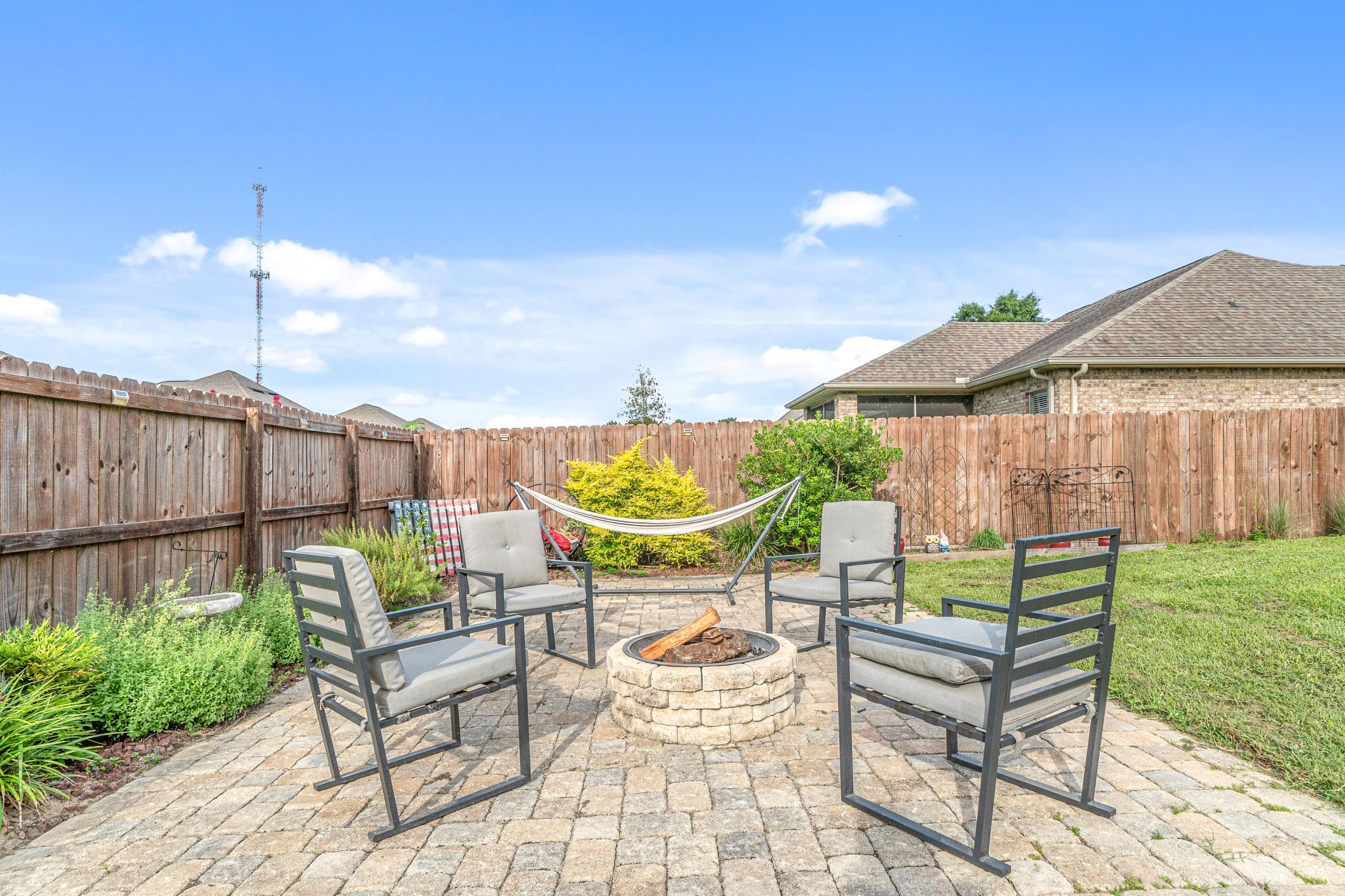 LIBERTY OAKS - Residential