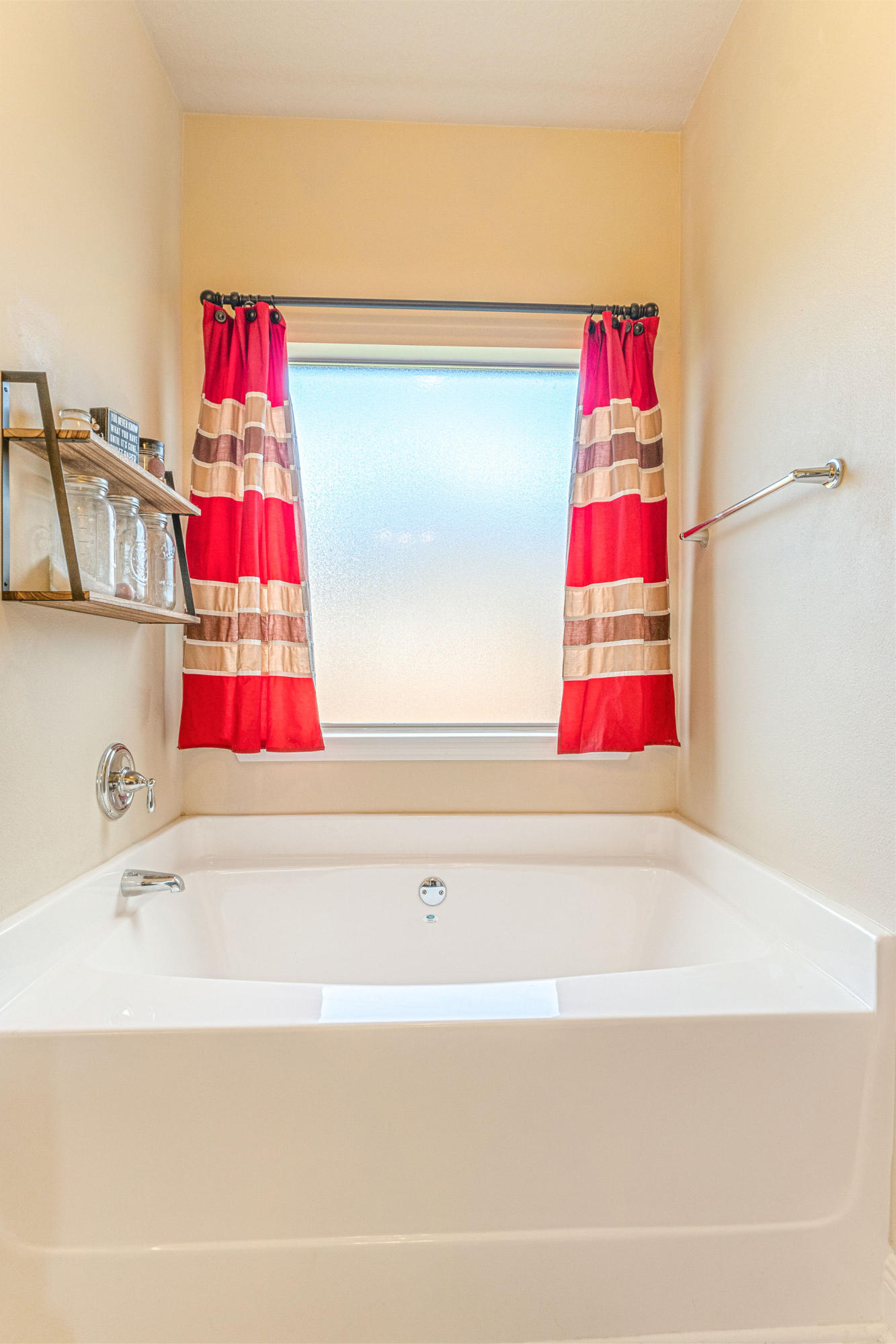 LIBERTY OAKS - Residential