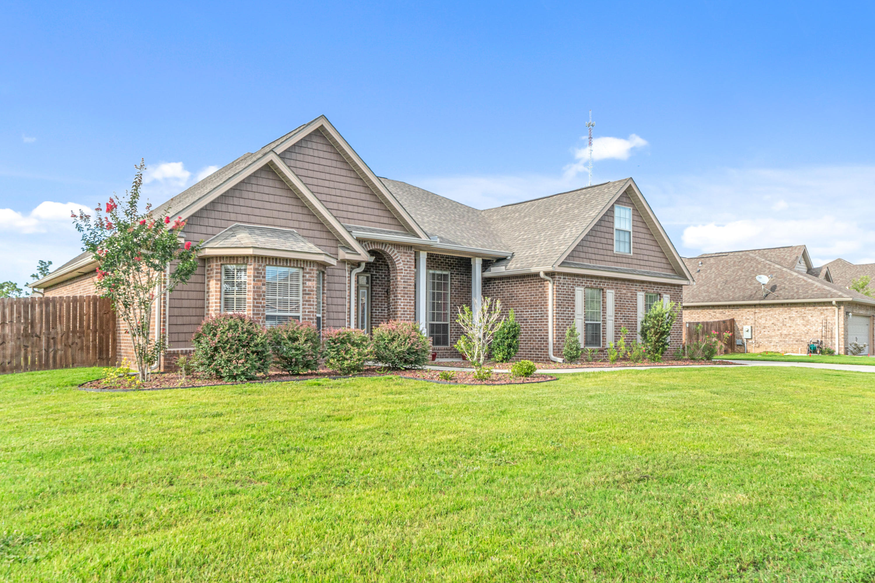 LIBERTY OAKS - Residential