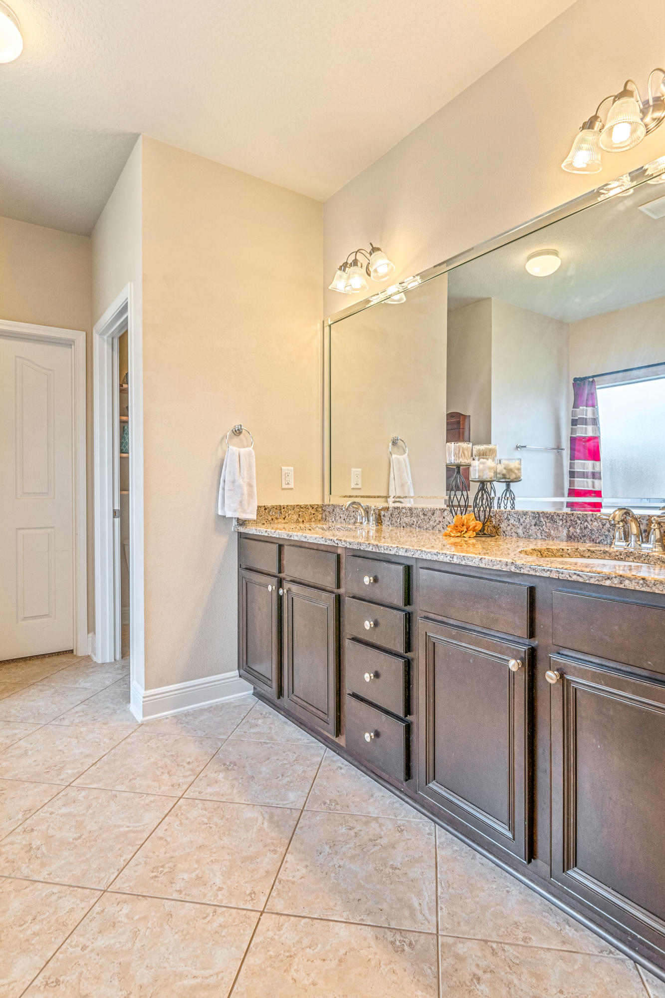 LIBERTY OAKS - Residential