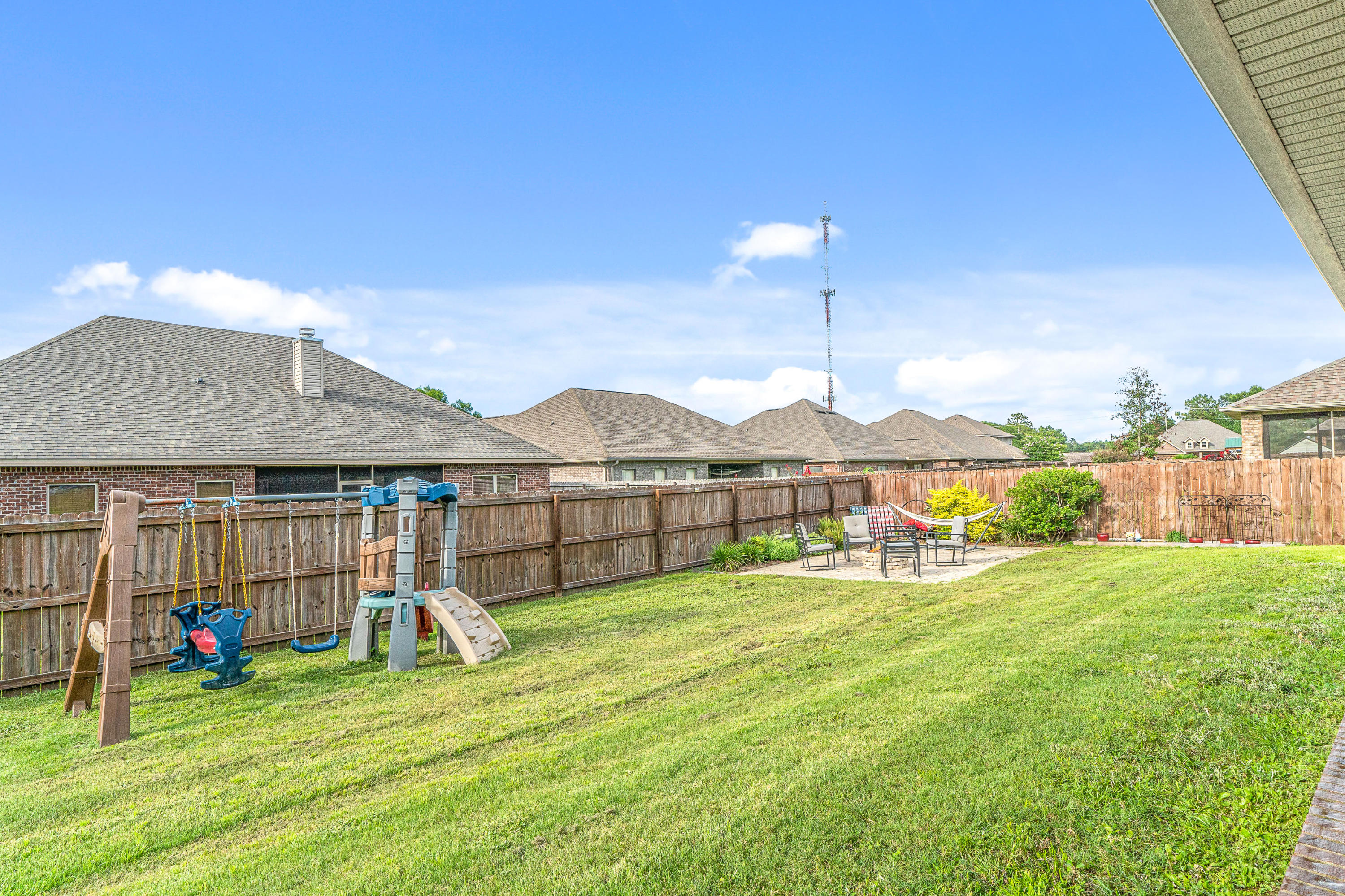 LIBERTY OAKS - Residential