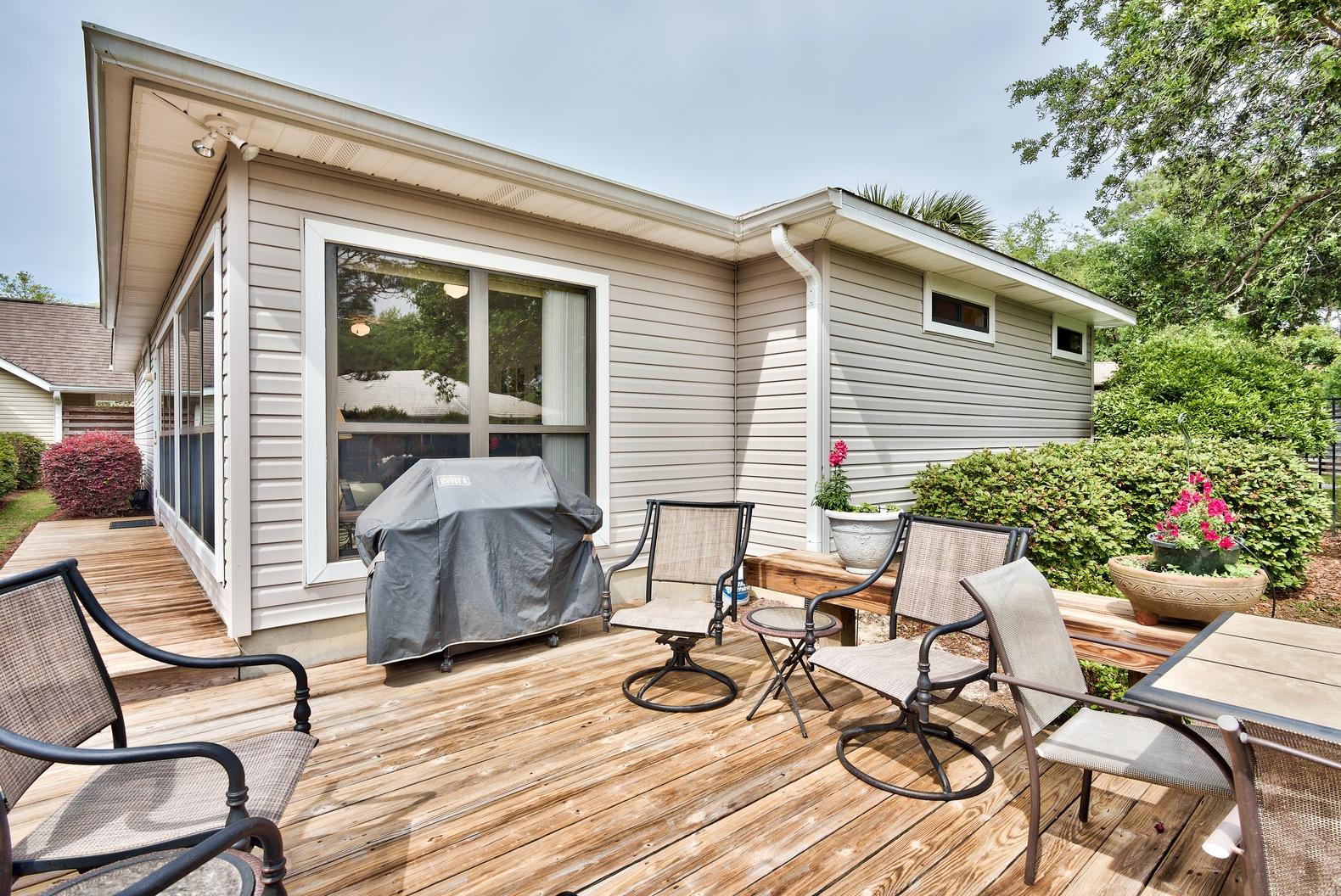 DEERWOOD DRIVE - Residential