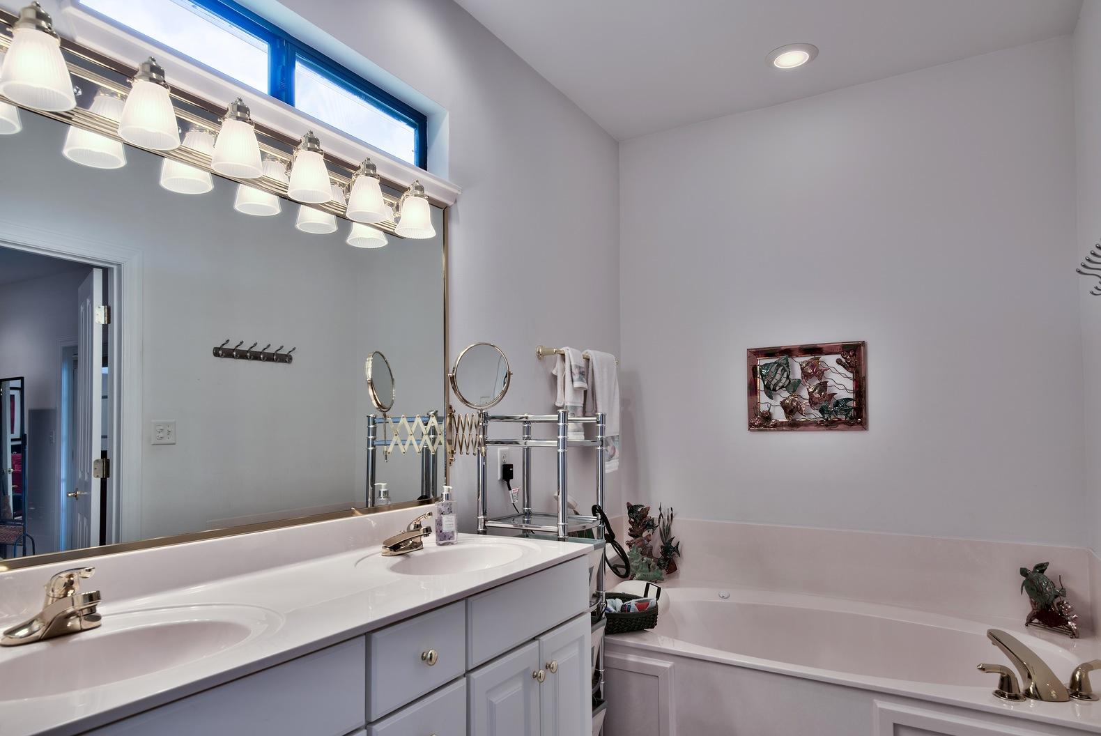 DEERWOOD DRIVE - Residential