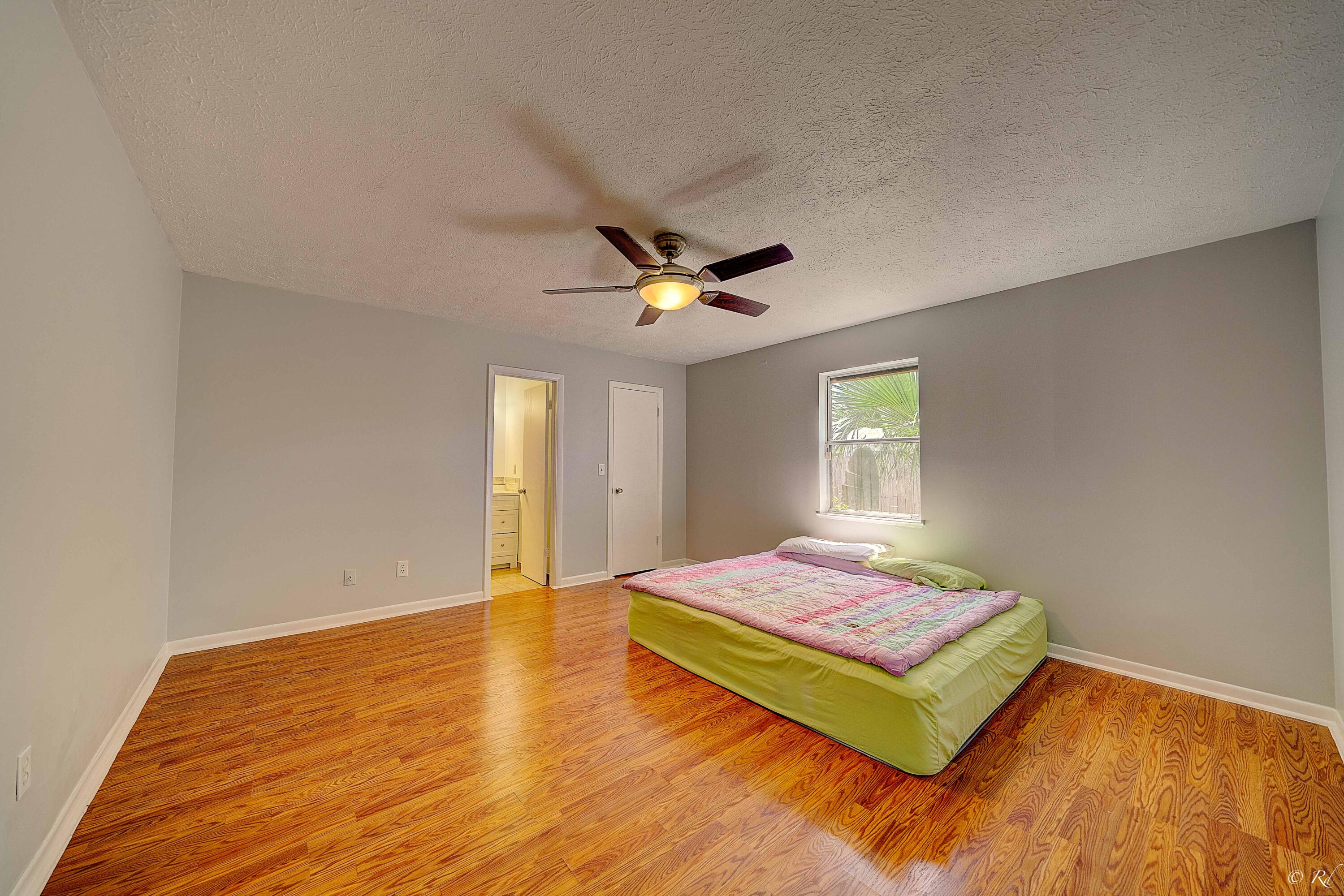 BAY FRONT UNIT 3 - Residential